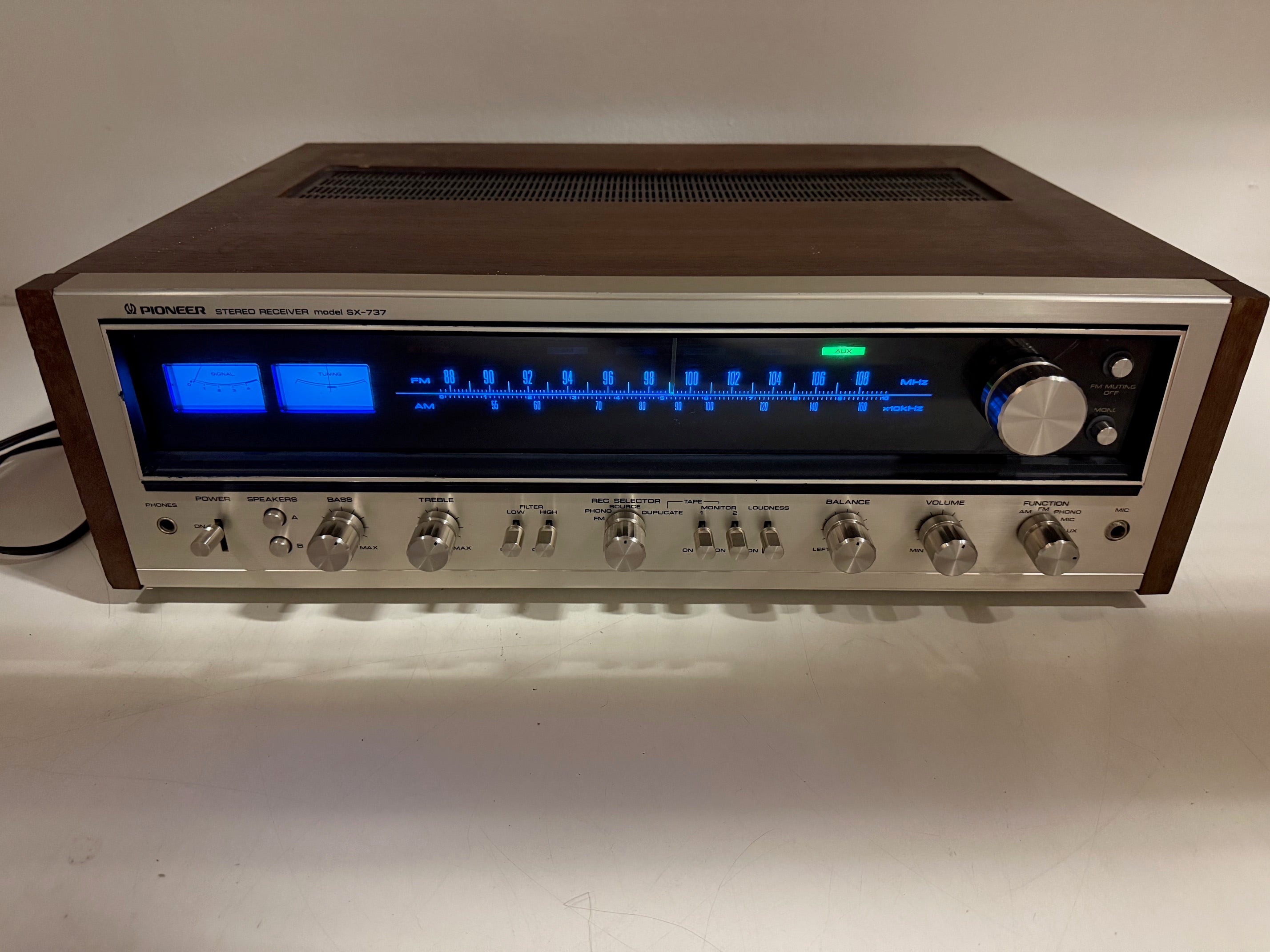 Pioneer SX-737 Stereo Receiver - Recapped