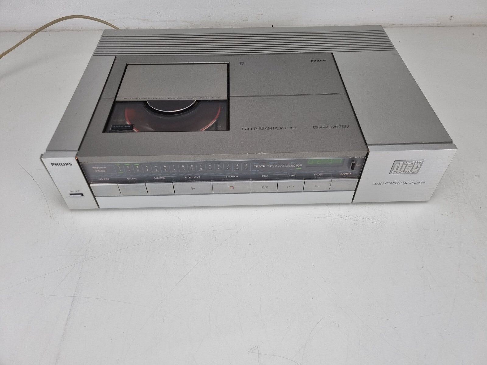 Philips CD-202 - cd-speler met laseruitlezing - Gemaakt in België - Volledig nagekeken