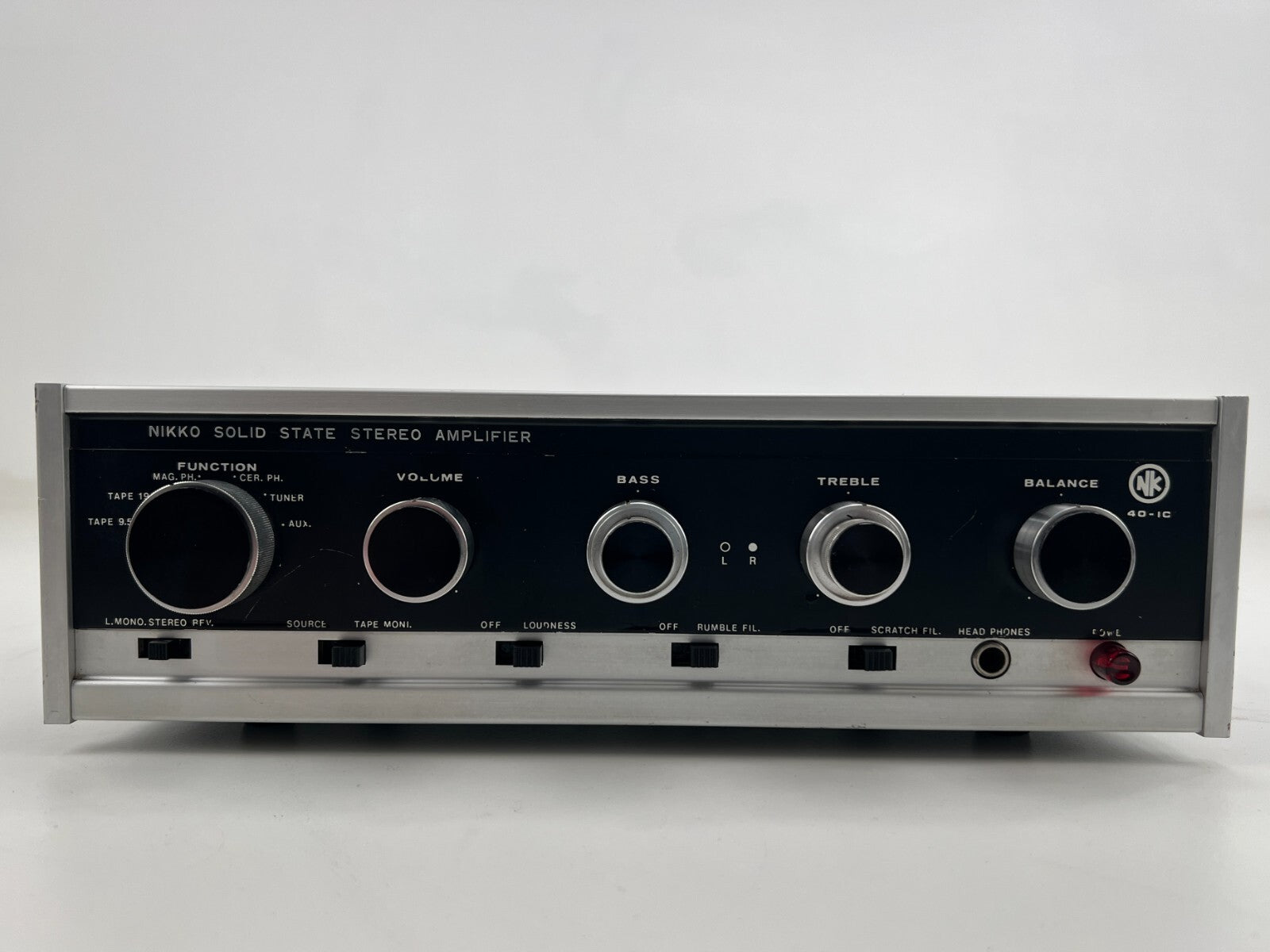 Nikko 40-1C - Stereoversterker