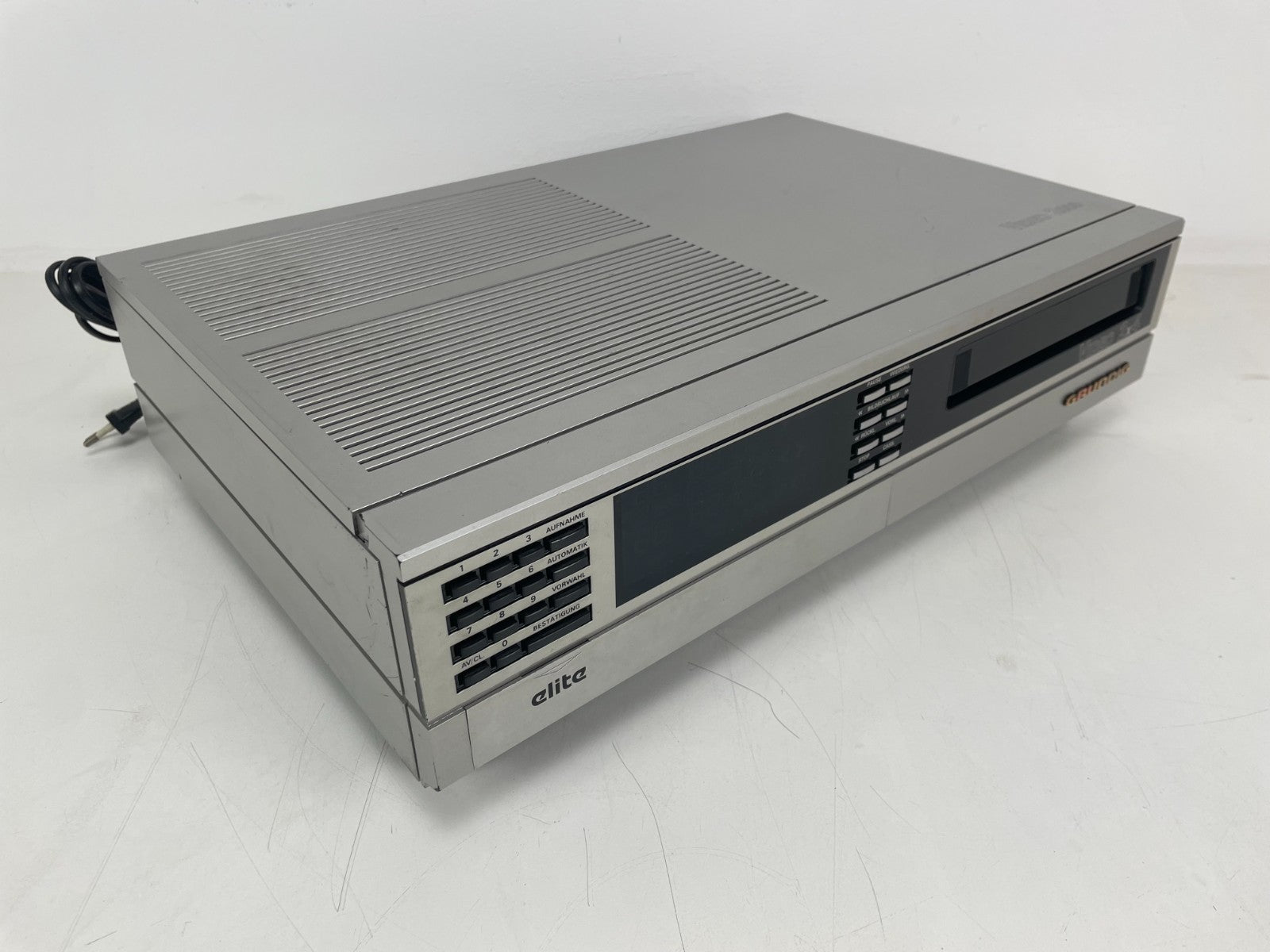 Grundig 2x4 Video 2000 VCR – Fully Serviced