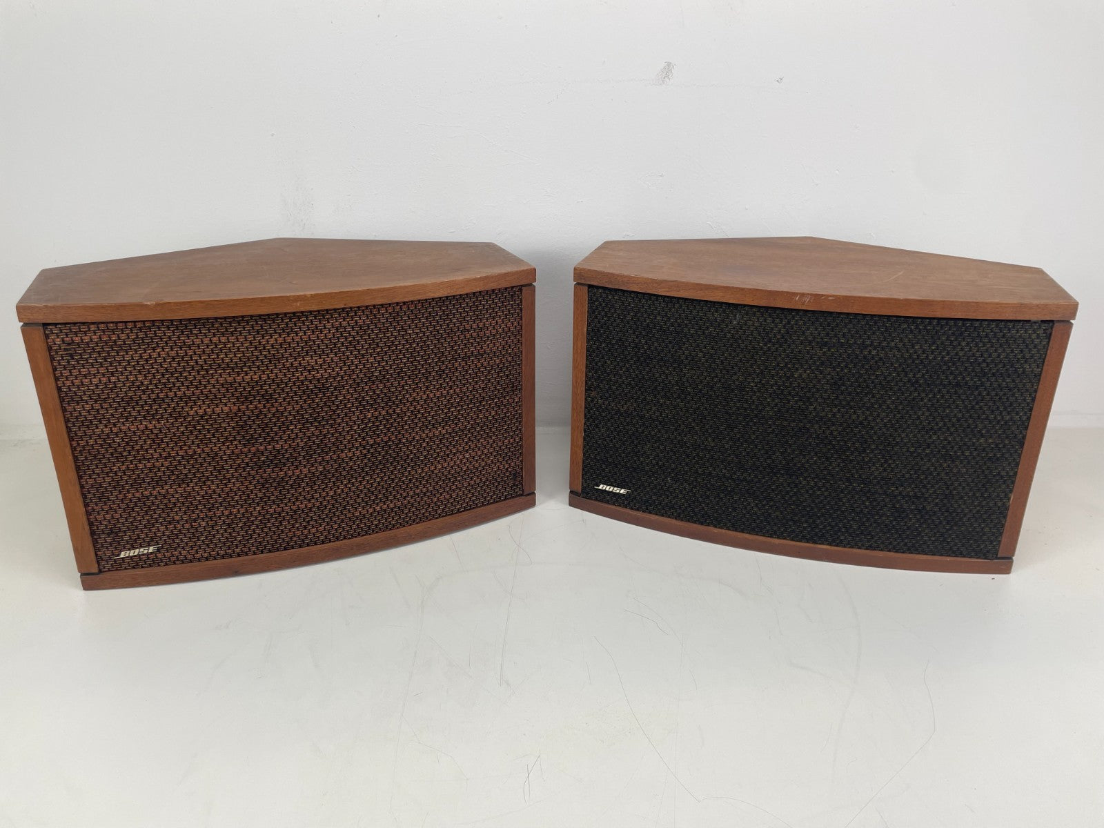 Bose 901 Series IV Speakers Set Of Two - Without EQ
