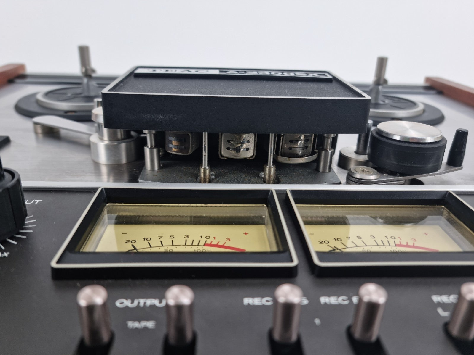 A-2300SX Stereo Reel to Reel Tape Recorder 1/4'' - 18CM - 4 track - 2 channel