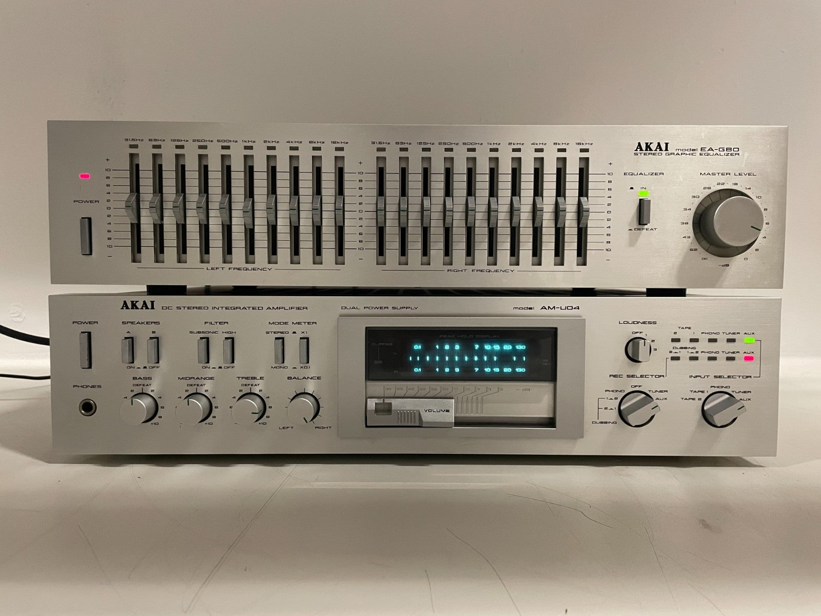 Akai EA-G80 Graphic Equalizer + AM-U04 Amplifier Set