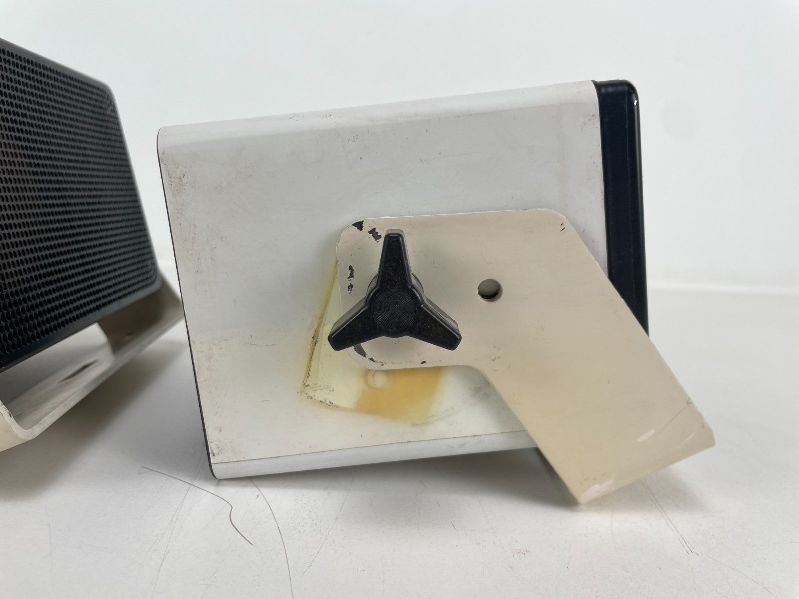 ADS A/D/S Model 2002 Bi-Amplified luidsprekersysteem met versterker