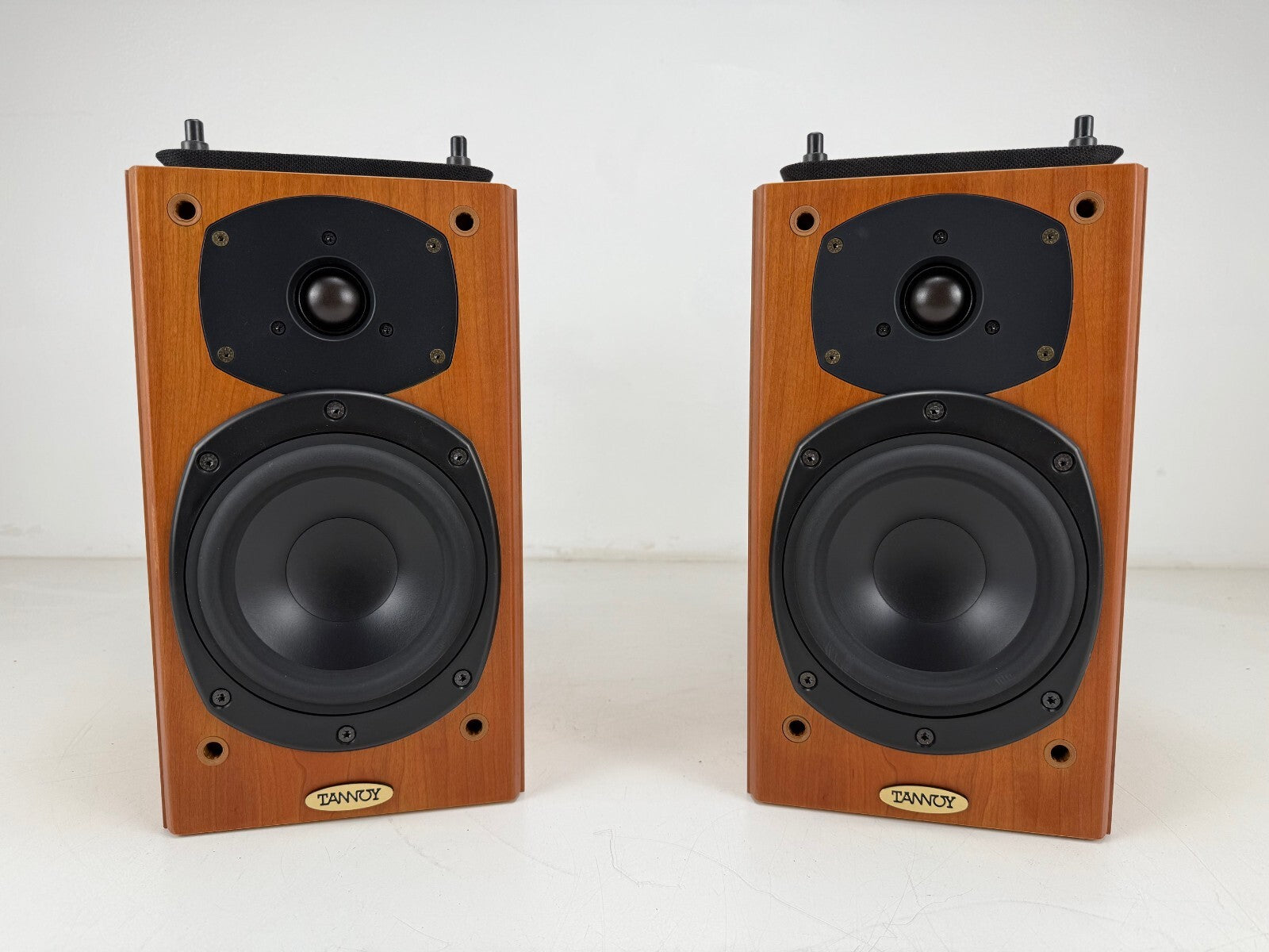 Tannoy Revolution R1 Bookshelf Speakers Set With Manual - Matched Pair - B-Wired
