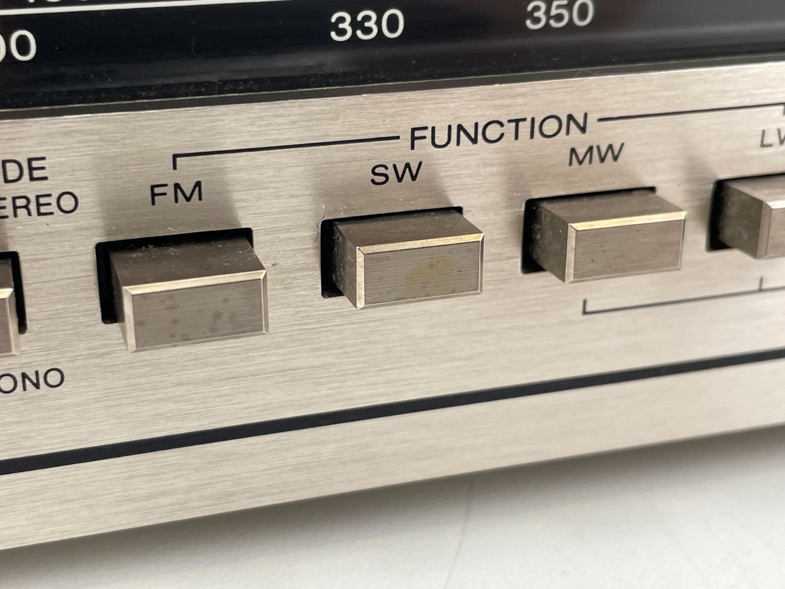 Sony TA-1630 Amplifier + ST-2950F Tuner – Excellent Condition - HiFi set