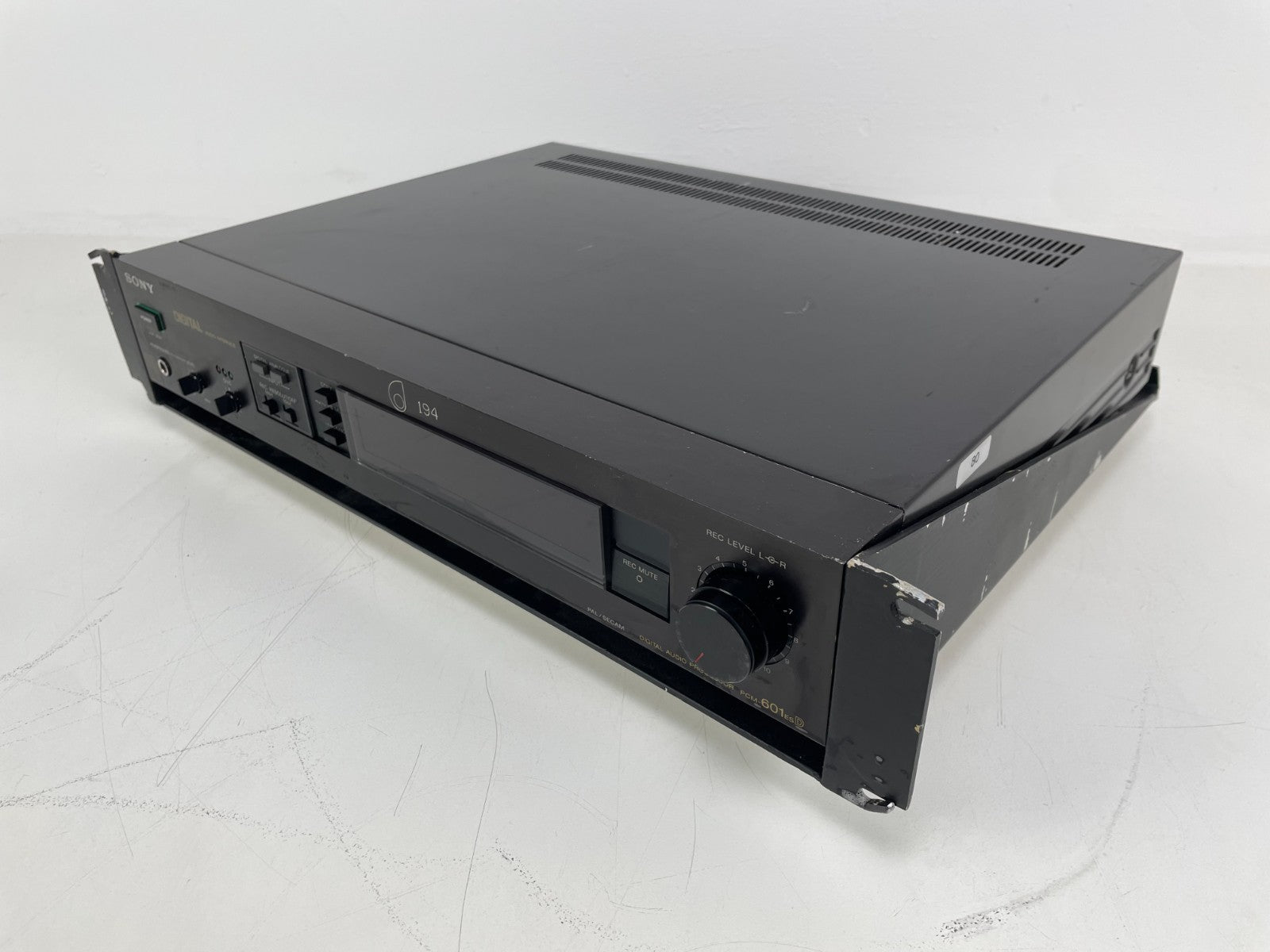 Sony PCM-601ESD Digital Audio Interface - In 19'' Rack mount