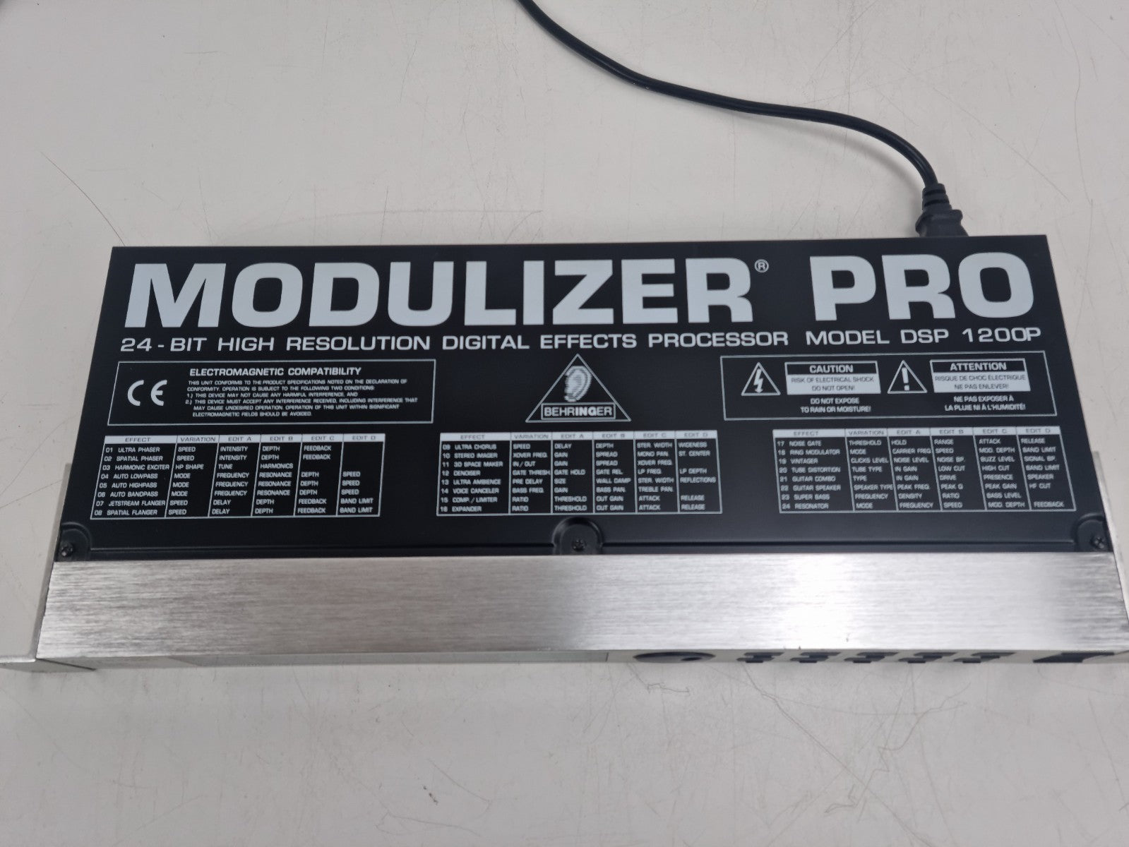 Behringer DSP 1200P Modulizer Pro - In new condition