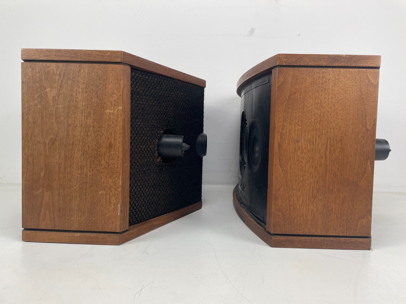 Bose 901 Series IV Speakers Set Of Two - Without EQ