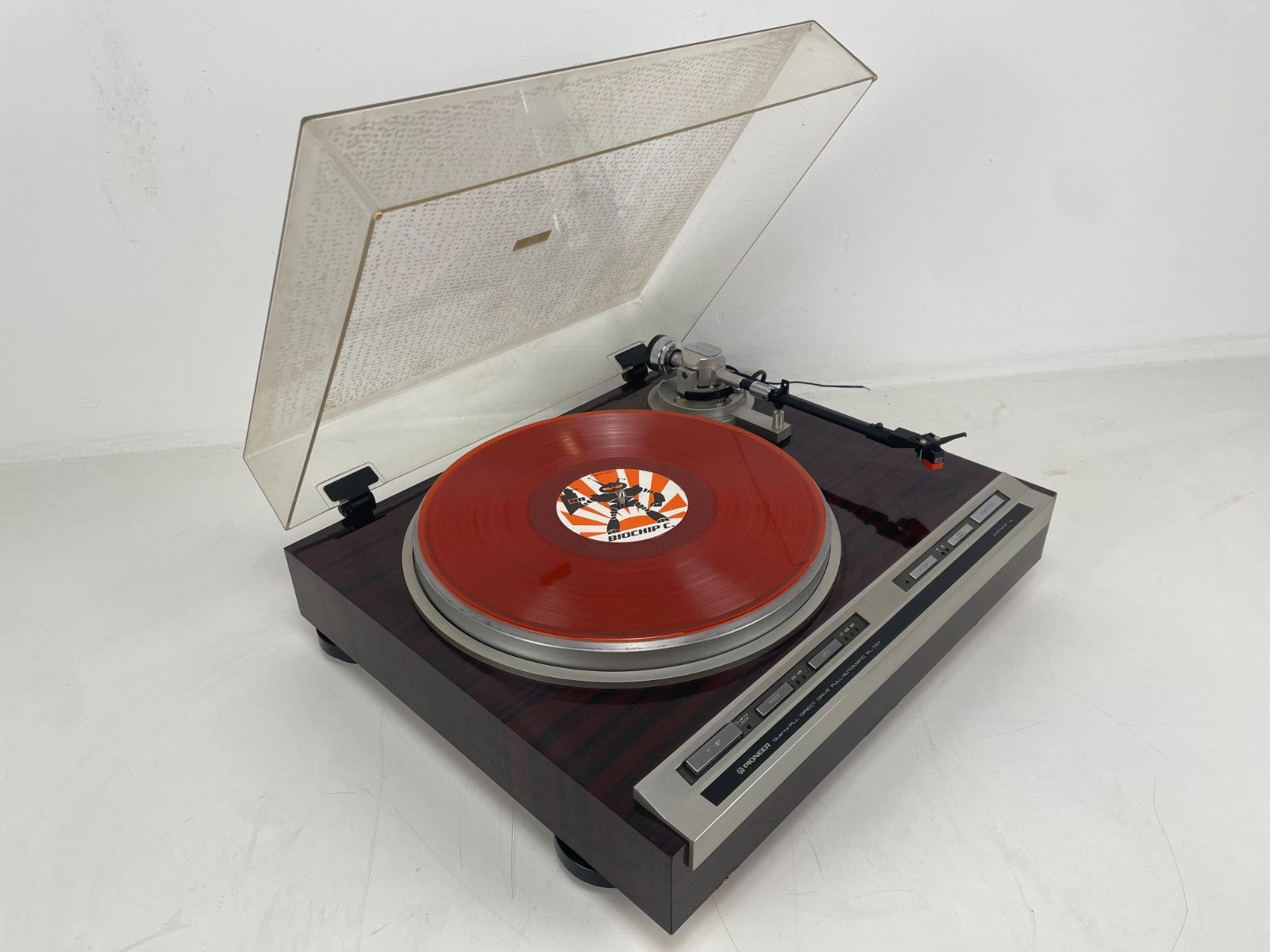 Pioneer PL-707 Quartz Direct Drive Turntable - Fully Automatic - 110V!