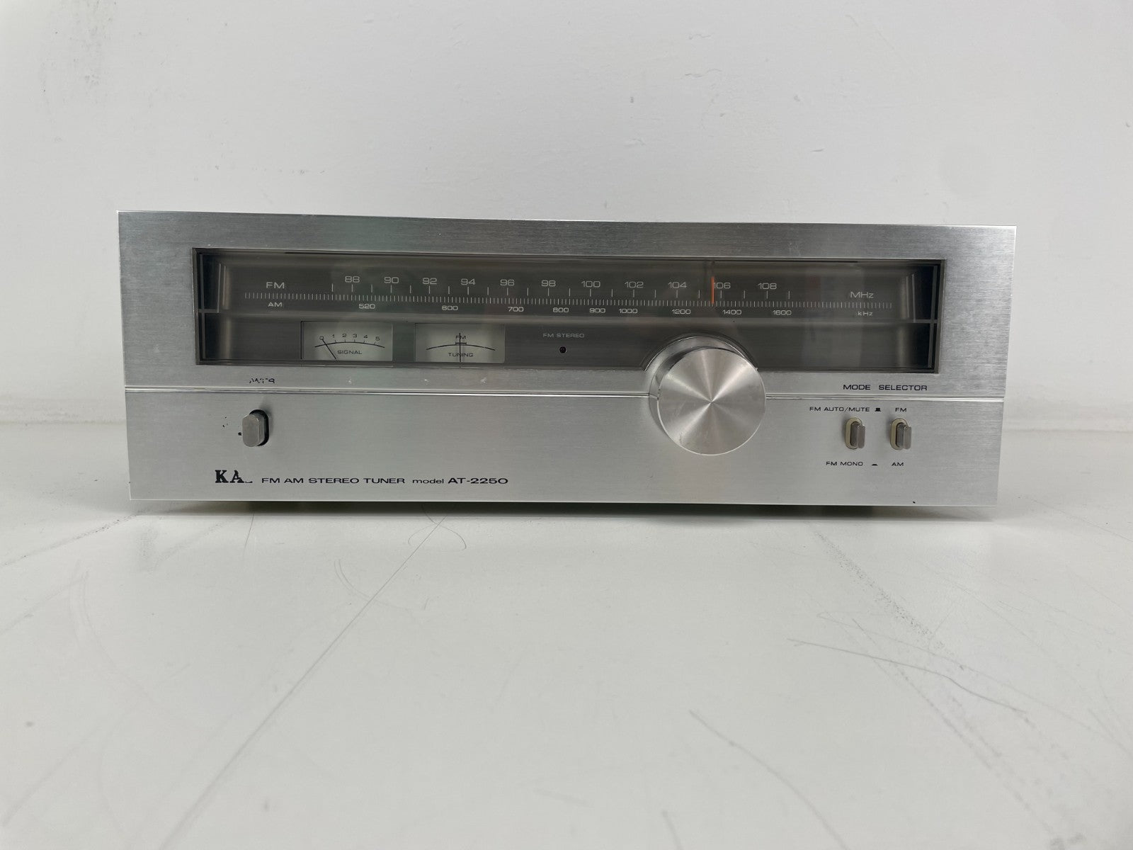 Akai AT-2250 Stereo Tuner - New scale lights