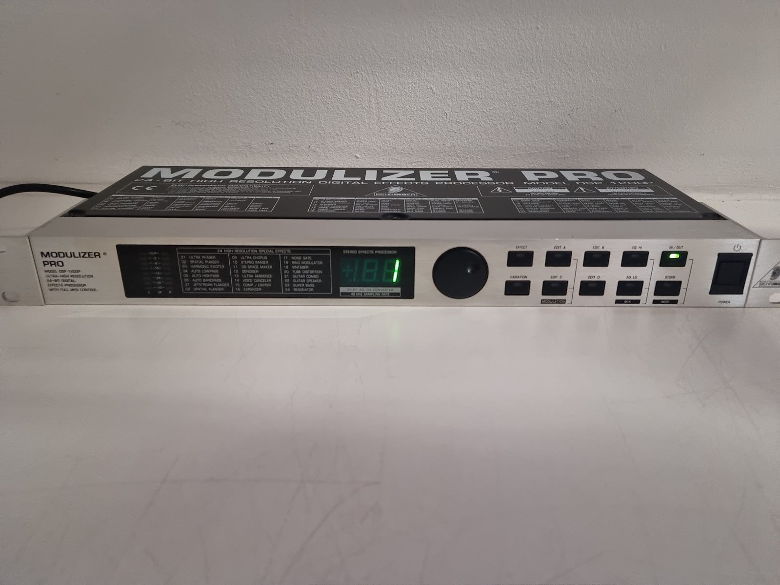 Behringer DSP 1200P Modulizer Pro - In new condition