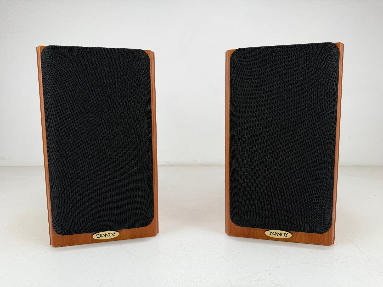 Tannoy Revolution R1 Bookshelf Speakers Set With Manual - Matched Pair - B-Wired