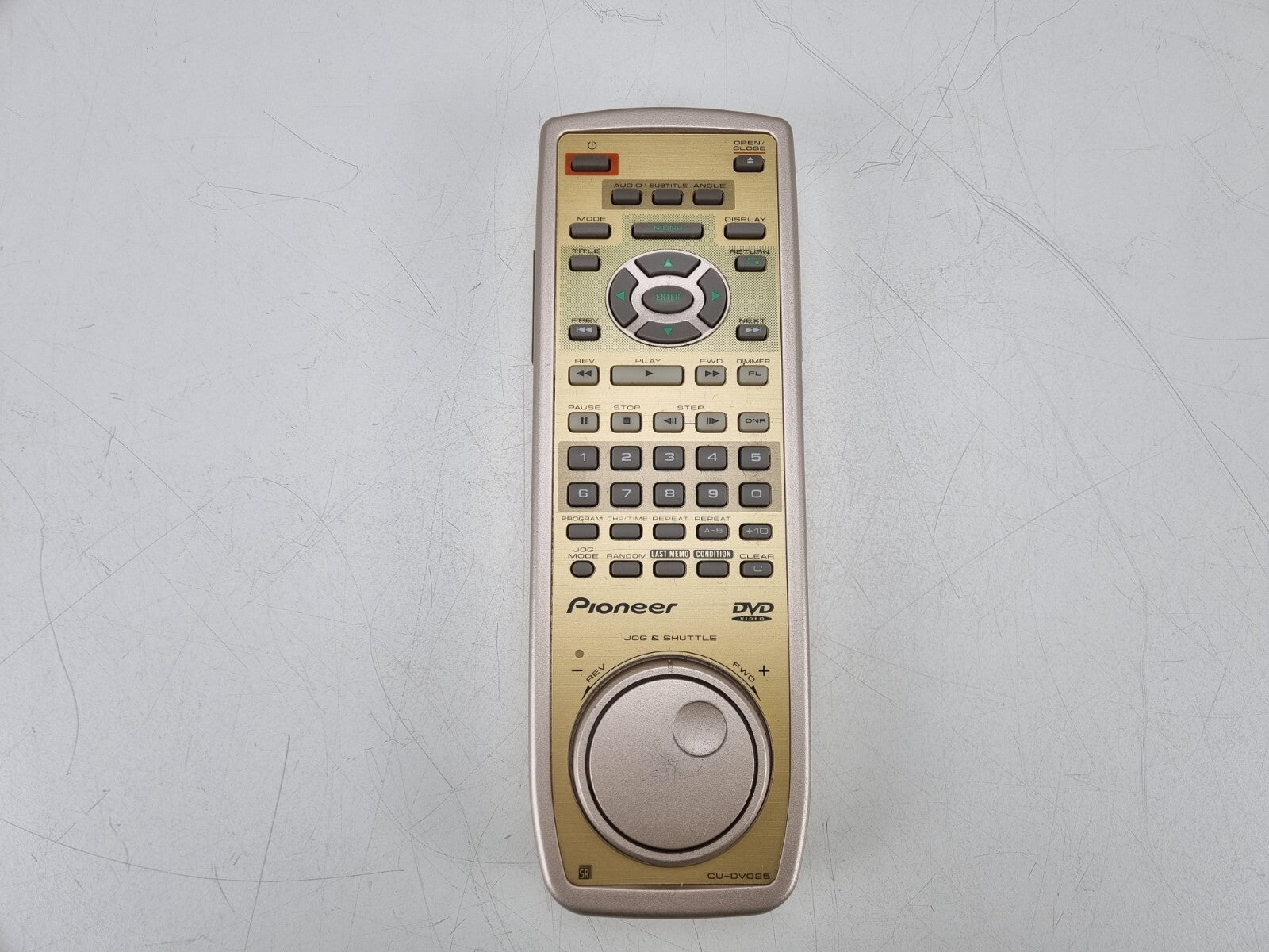 Pioneer DV-717 DVD Player96KHz 24 bit DAC/Hi-Bit - CD player with remote