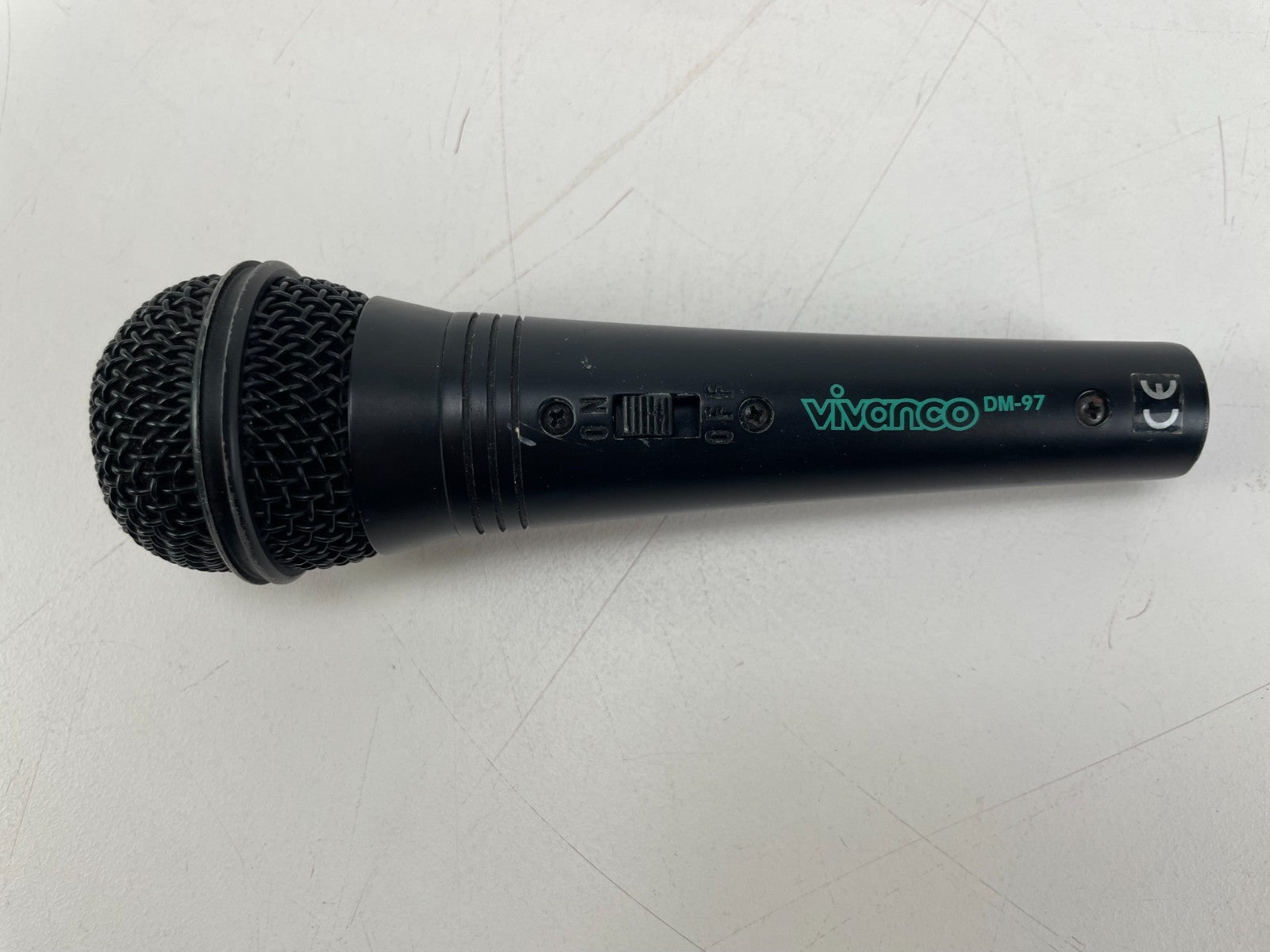 Vivanco DM-97 Dynamic Microphone with Case and Mount