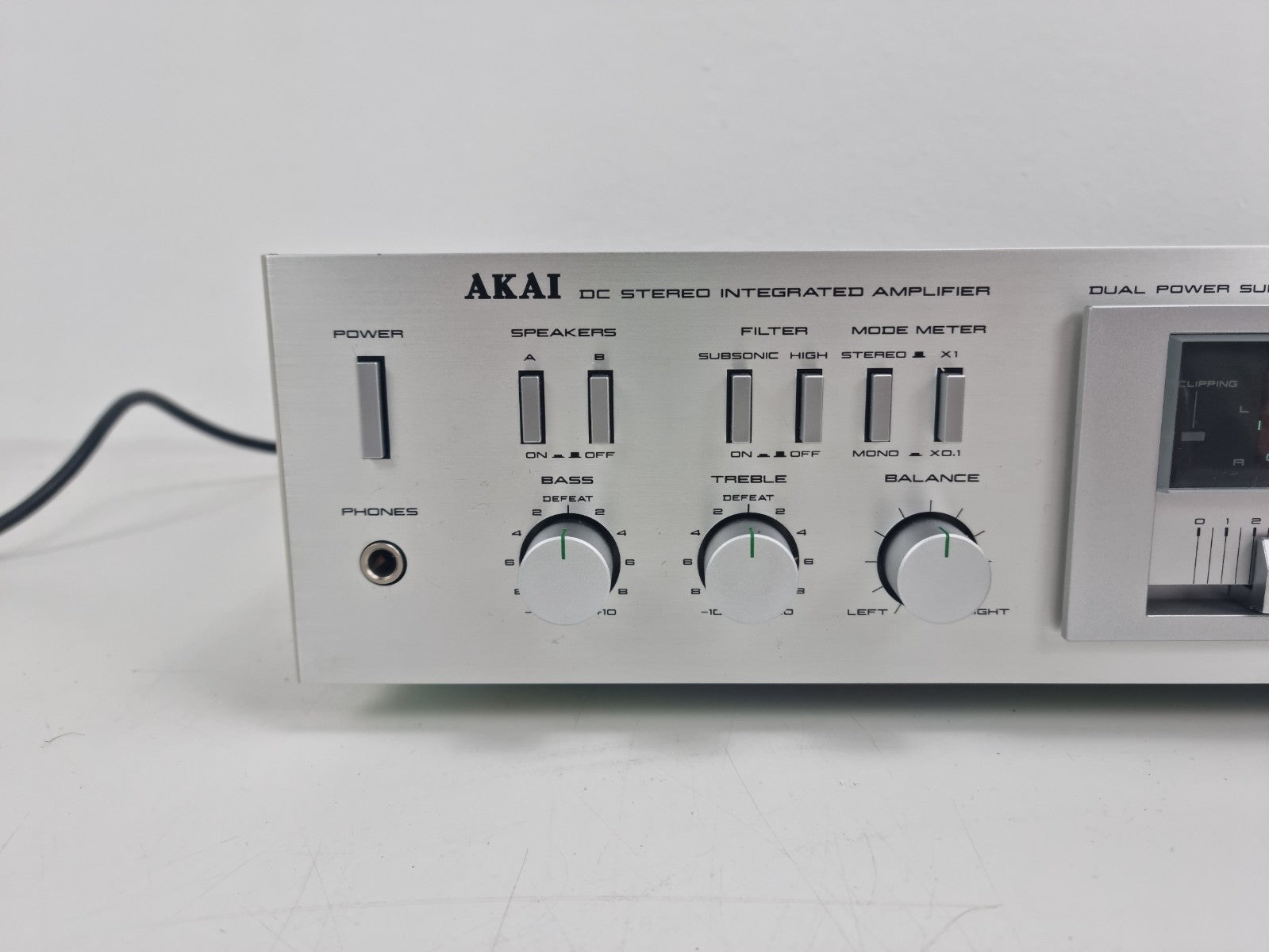 Akai AM-U03 DC stereo geïntegreerde versterker - In nieuwstaat in originele doos