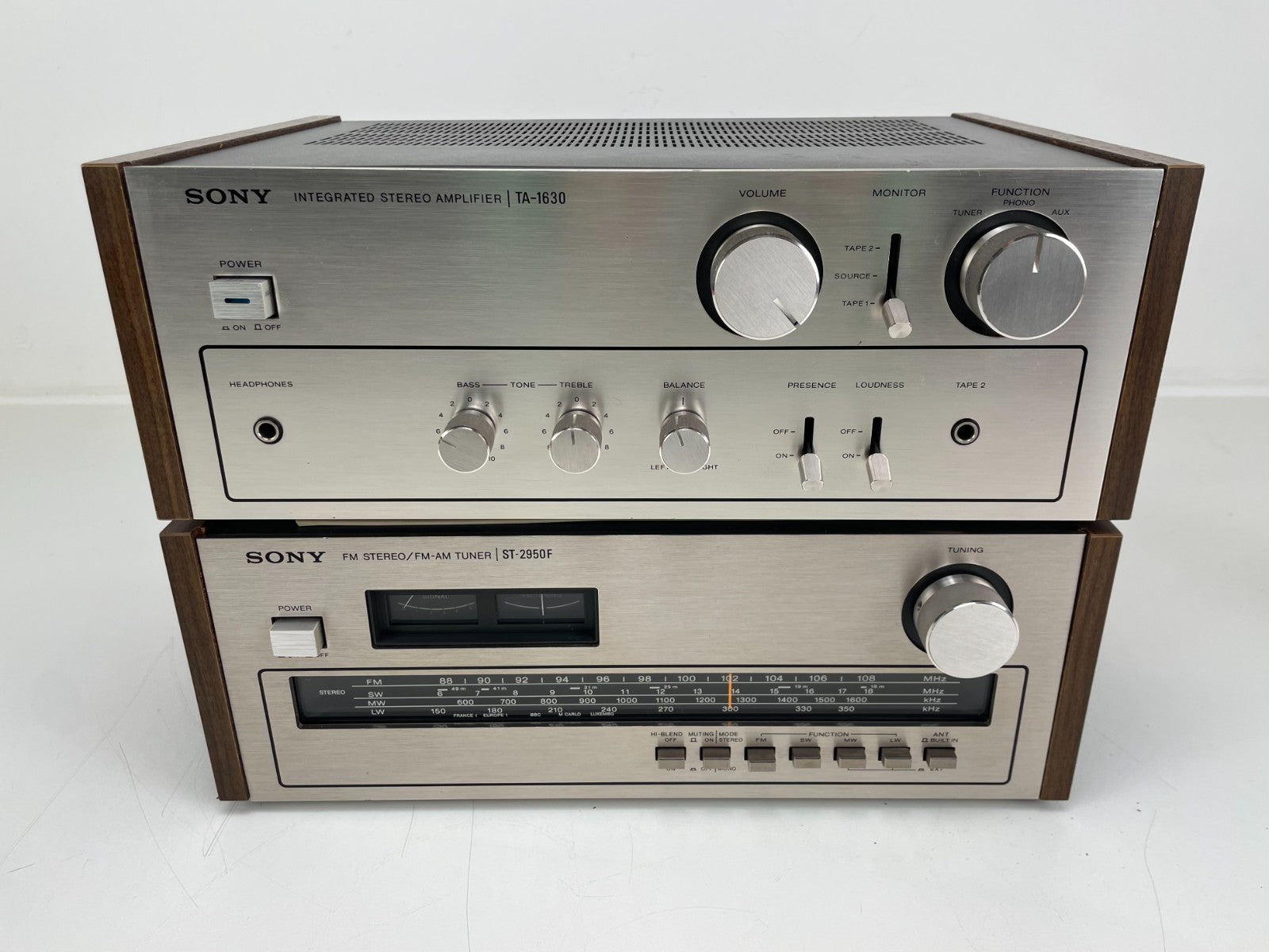 Sony TA-1630 Amplifier + ST-2950F Tuner – Excellent Condition - HiFi set