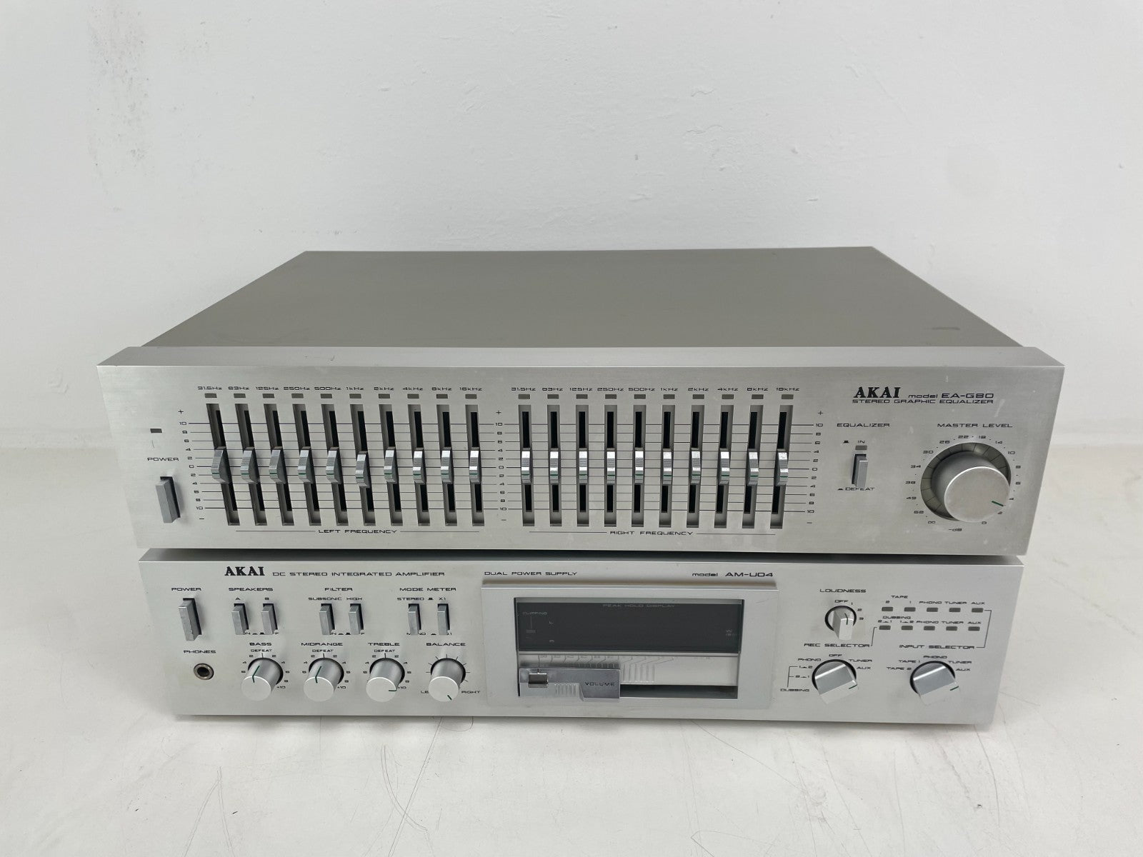 Akai EA-G80 Graphic Equalizer + AM-U04 Amplifier Set