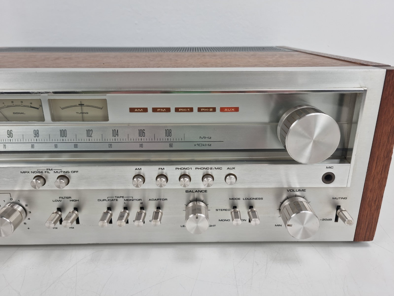 Pioneer SX-950 Stereo Receiver - (monster)