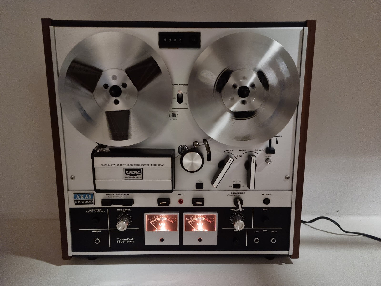 Akai GX 220D Stereo -4 track 2 Channel Tape Deck - Serviced/New transistors