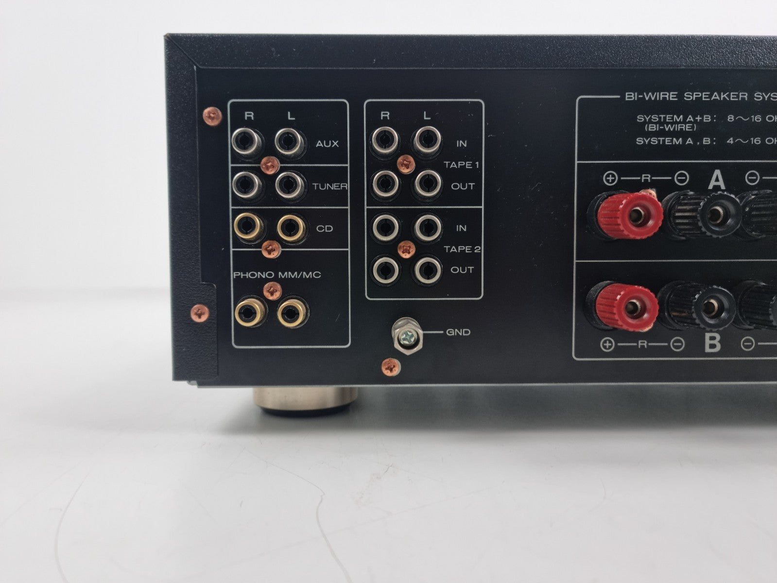 Marantz PM-40SE Stereo Integrated Amplifier- 43 watts per channel into 8Ω (stere