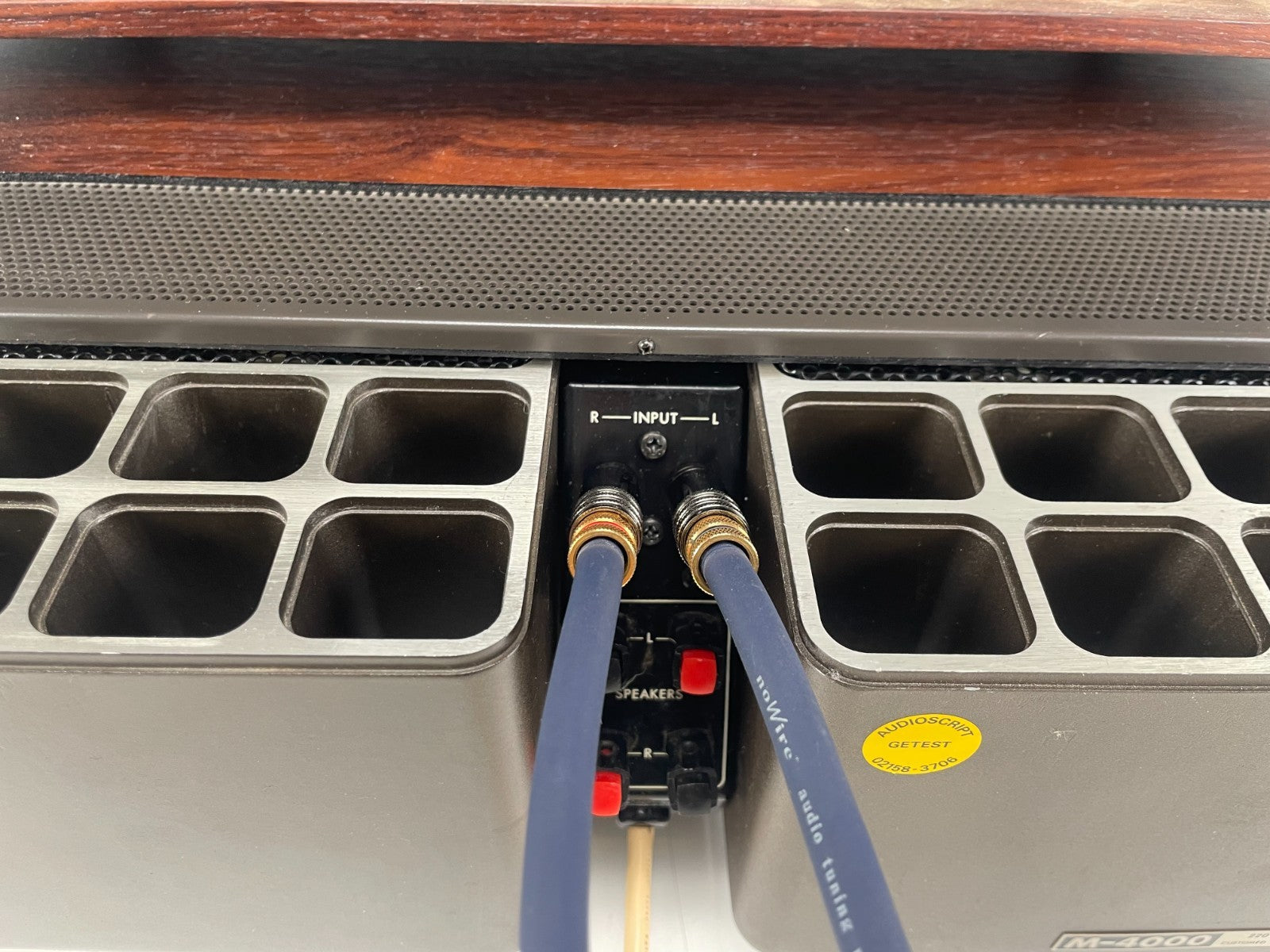 Luxman C-1000 Preamplifier + M-4000 Power Amplifier  – 1st Owner  Boxes & Manual