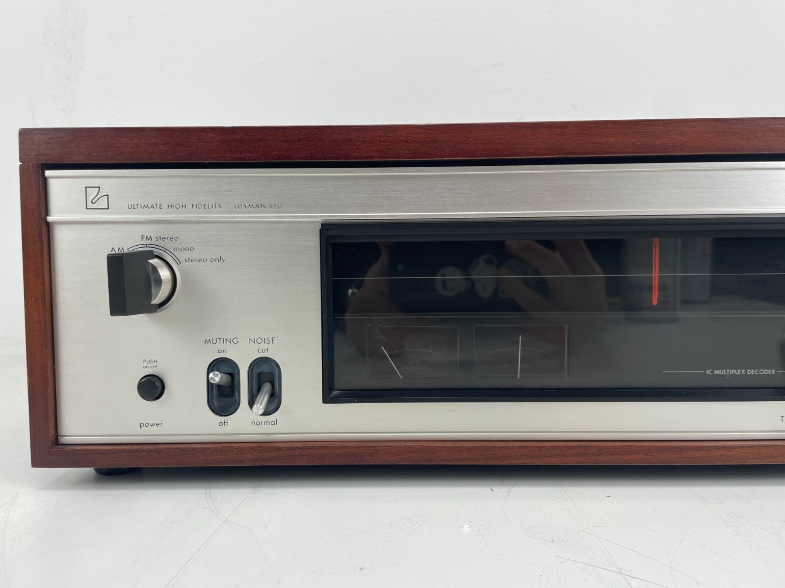 Luxman Luxman WL-550 Tuner – Serviced – US Plug / 220V – With Manual