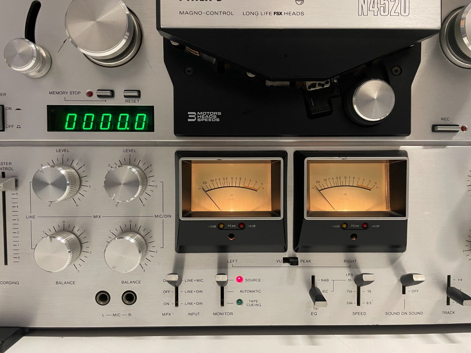 Philips N4520 spoelbandrecorder – 1/4 inch – 4 sporen – Licht onderhoud