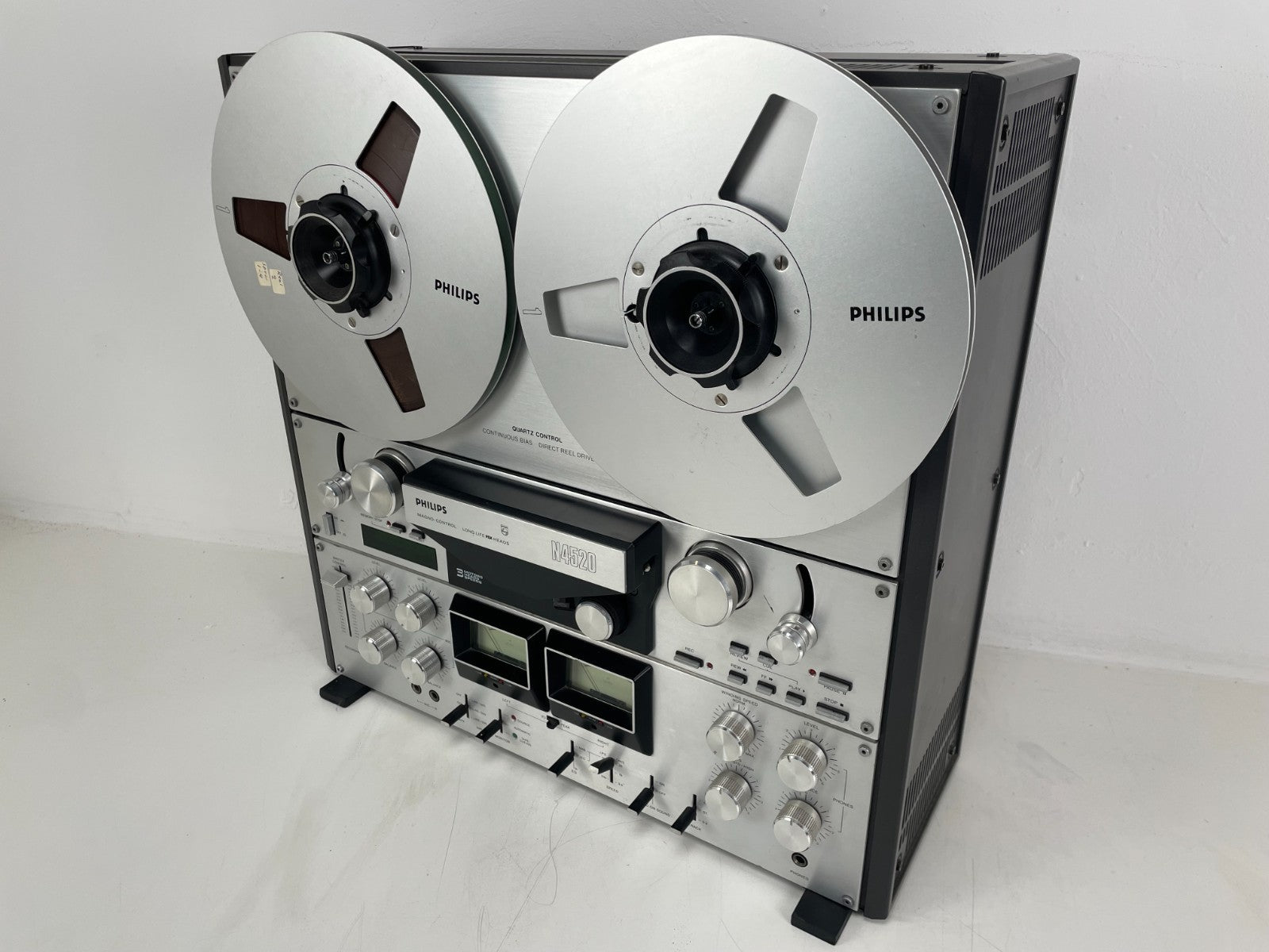 Philips N4520 spoelbandrecorder – 1/4 inch – 4 sporen – Licht onderhoud