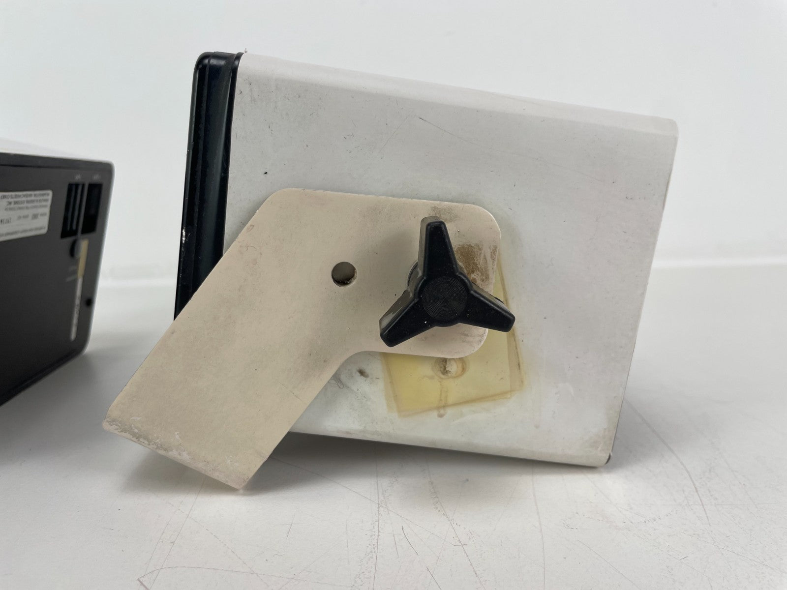 ADS A/D/S Model 2002 Bi-Amplified luidsprekersysteem met versterker