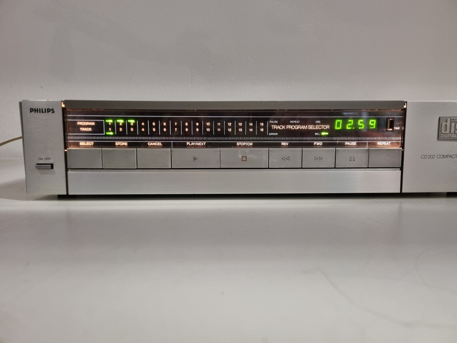 Philips CD-202 - cd-speler met laseruitlezing - Gemaakt in België - Volledig nagekeken