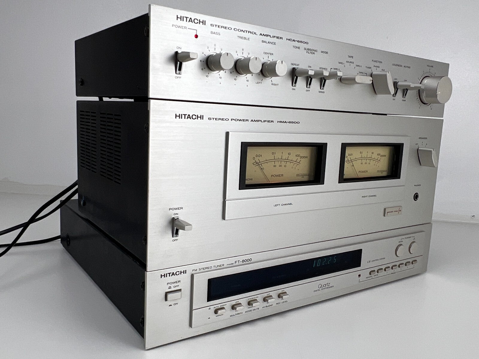Hitachi HCA-6500 voorversterker - HMA-6500 eindversterker - FT-8000 tuner