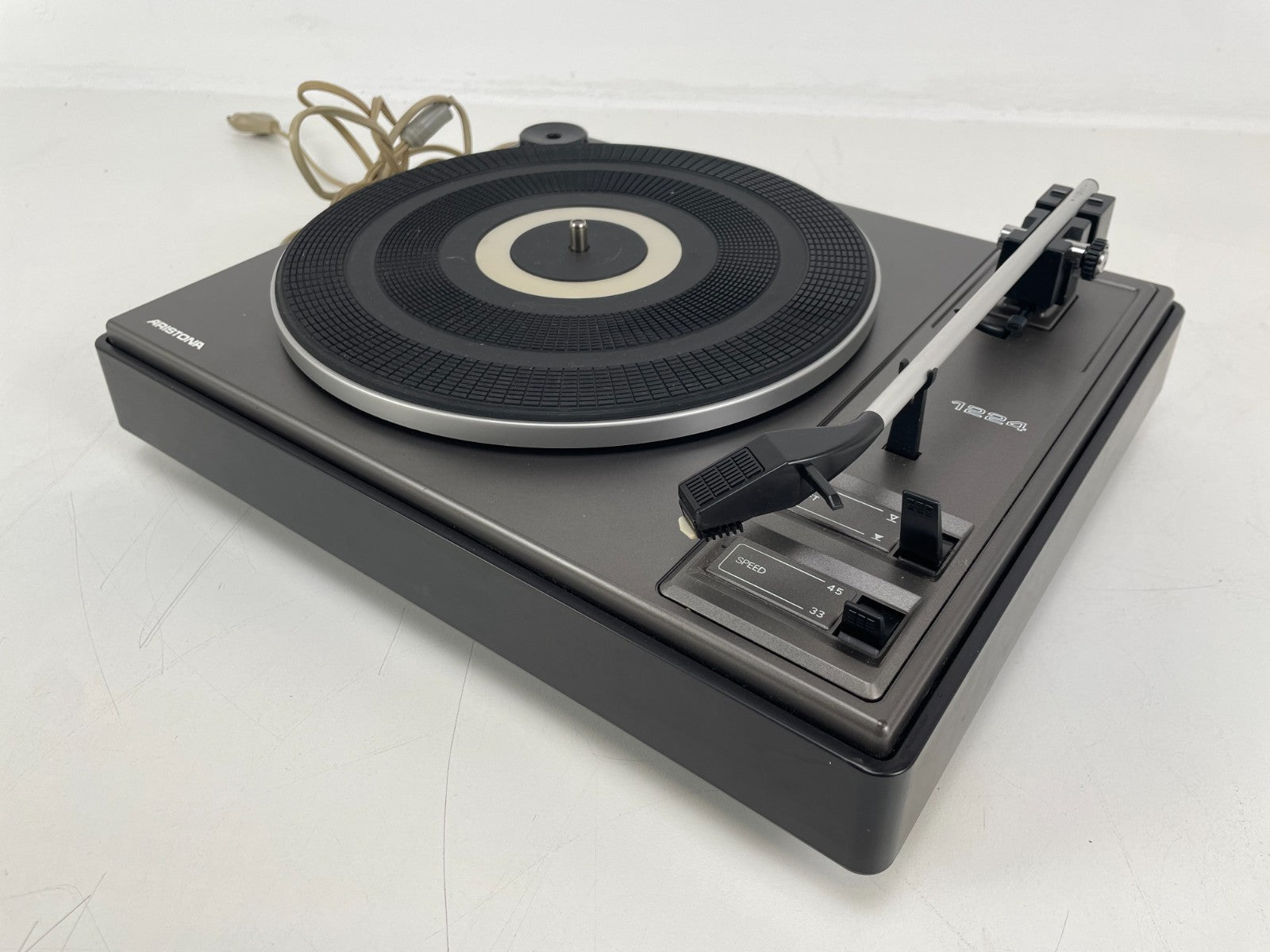 Aristona 1224 Belt Drive Turntable