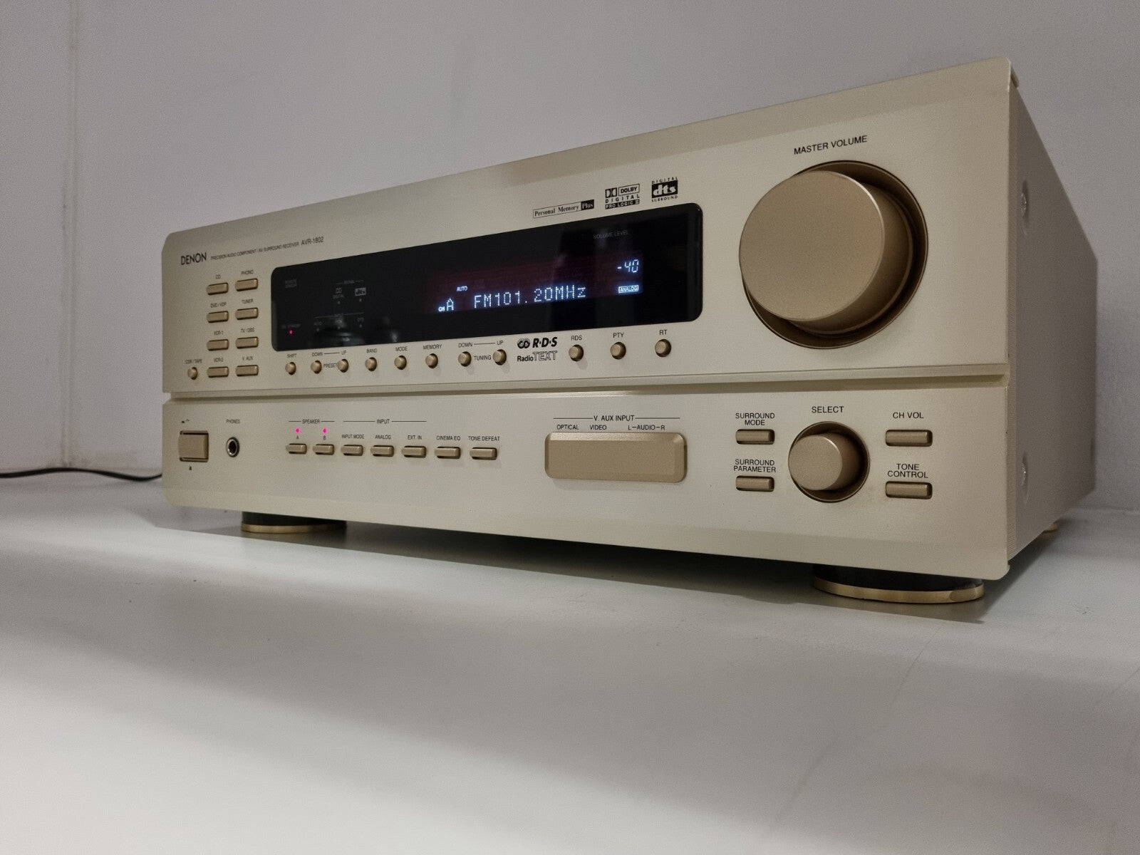 Denon AVR-1802 5.1 Stereo amplifier - Champagne
