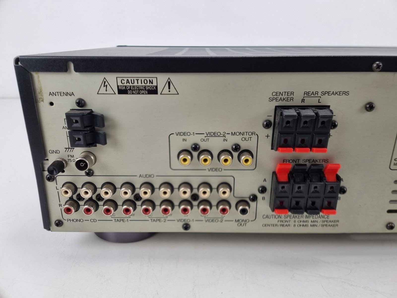 Sony STR-AV220 - FM Stereo/FM-AM Receiver