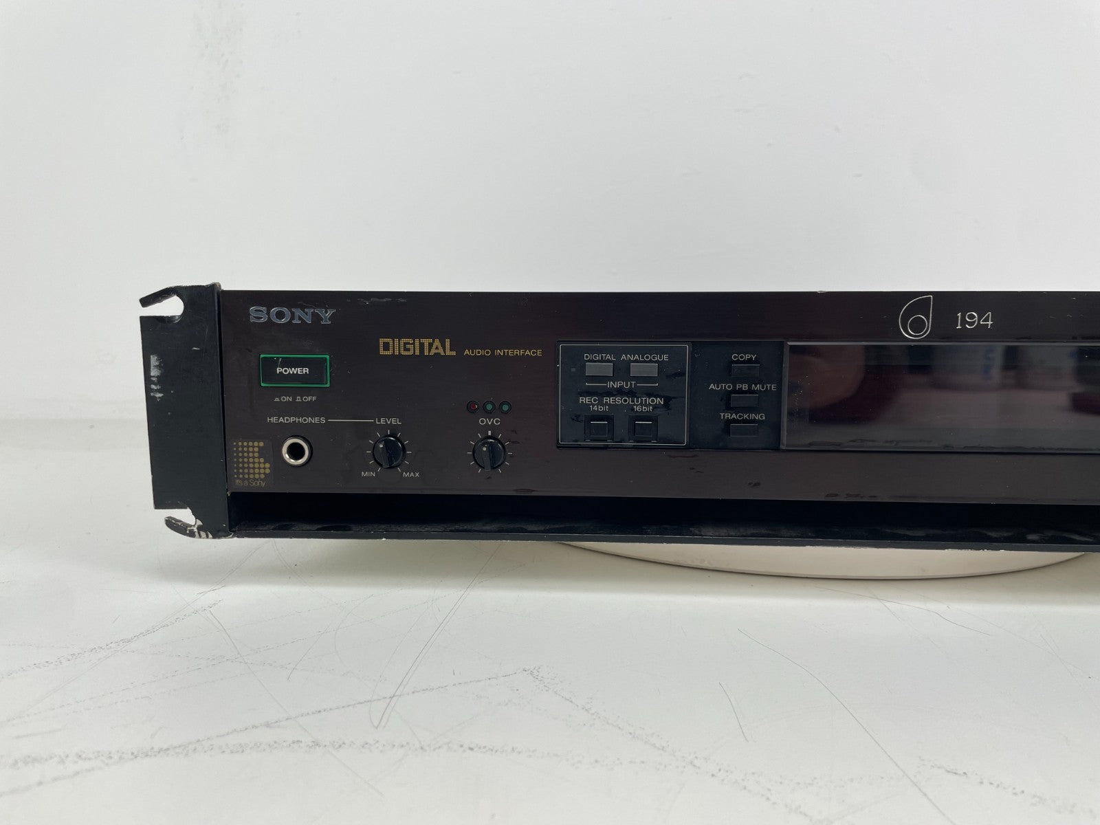 Sony PCM-601ESD Digital Audio Interface - In 19'' Rack mount