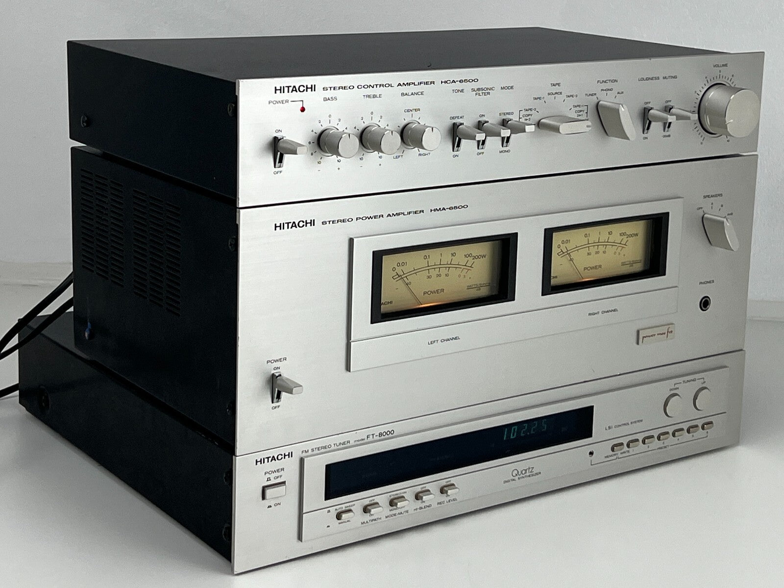 Hitachi HCA-6500 voorversterker - HMA-6500 eindversterker - FT-8000 tuner