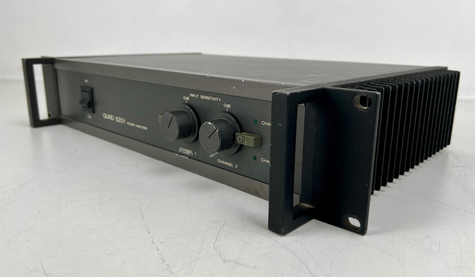 Quad 520 f Stereo-eindversterker - Professioneel met XLR-aansluitingen