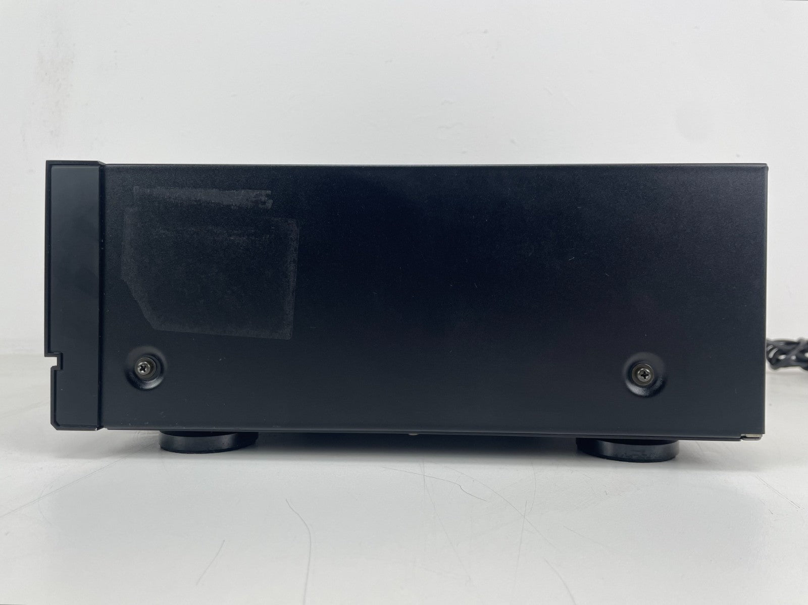 Luxman D-105u cd-speler – Nieuwstaat – Buizenuitgang – Nieuwe snaren gemonteerd