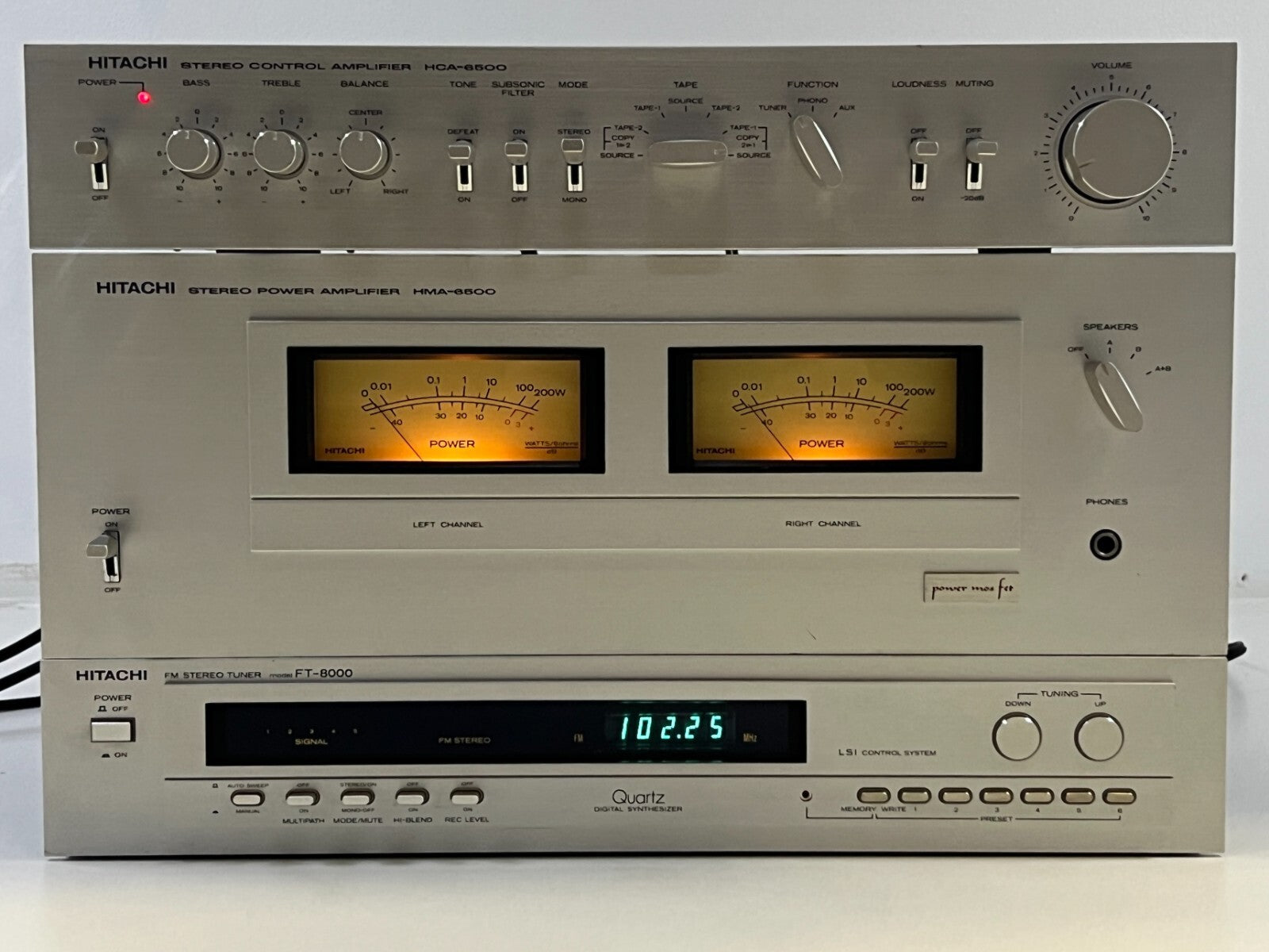 Hitachi HCA-6500 voorversterker - HMA-6500 eindversterker - FT-8000 tuner