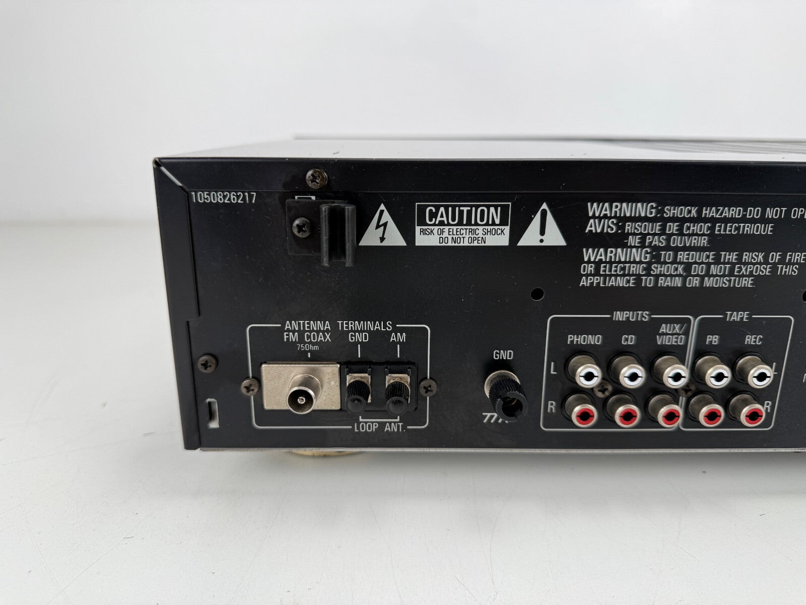 Denon DRA-325R Precision Audio Component / AM-FM Stereo Receiver