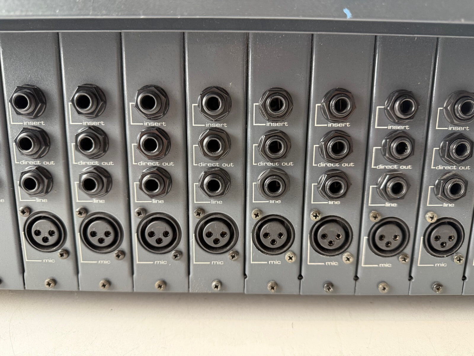 D&R Stylyx Analog Mixer 16-4-2 - No power supply