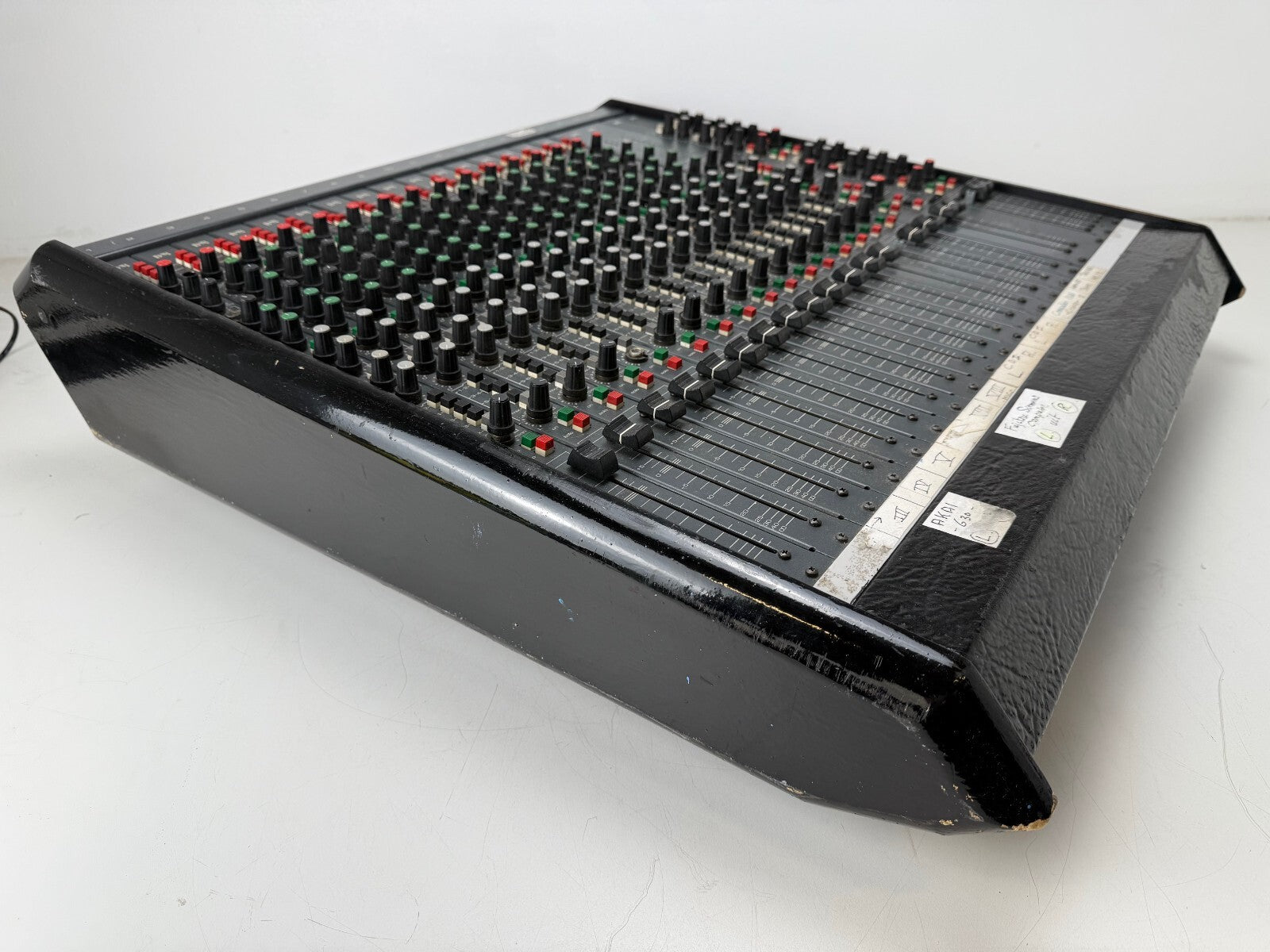 D&R Stylyx Analog Mixer 16-4-2 - No power supply