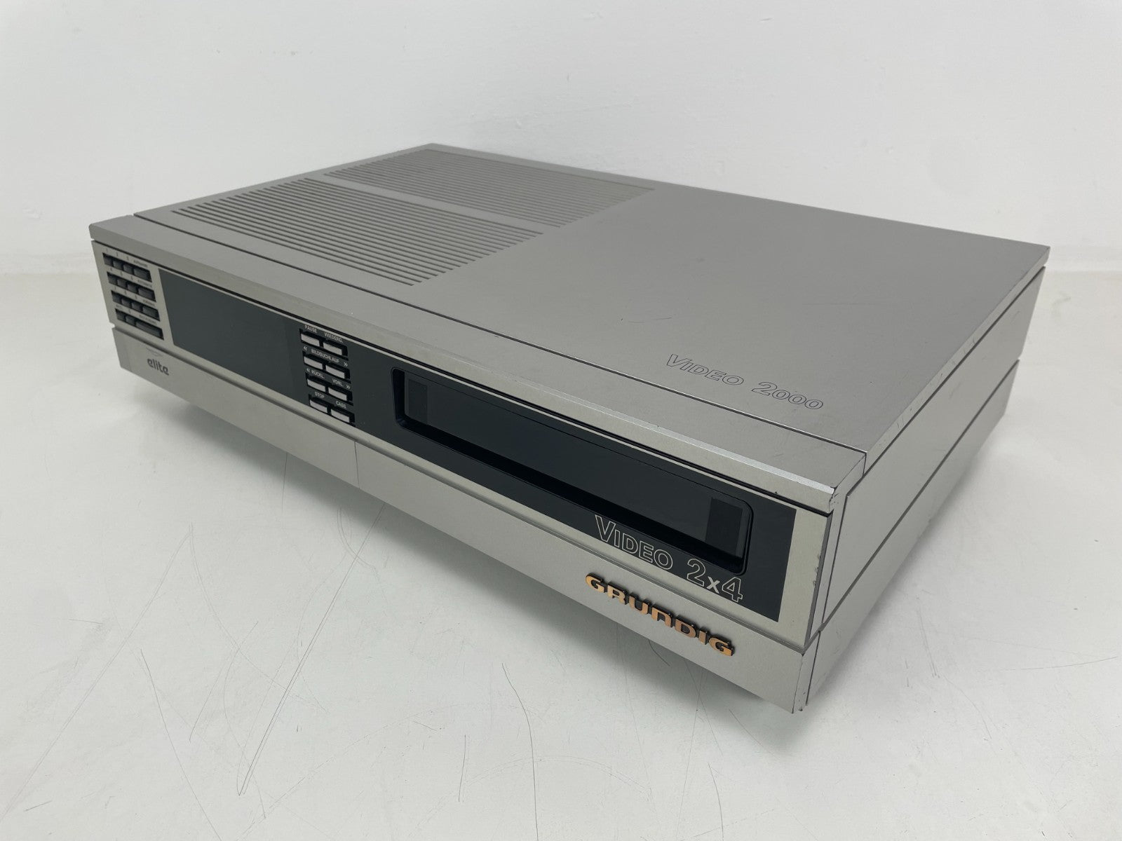Grundig 2x4 Video 2000 VCR – Fully Serviced