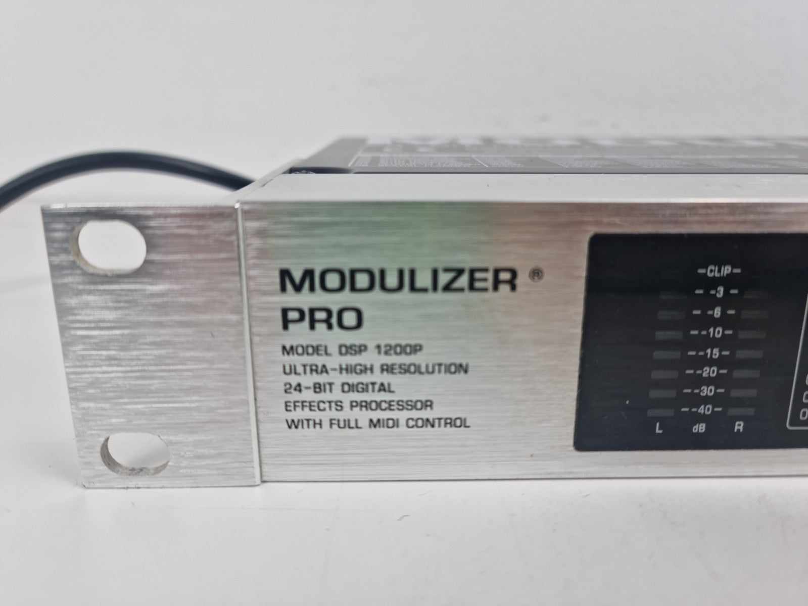 Behringer DSP 1200P Modulizer Pro - In new condition
