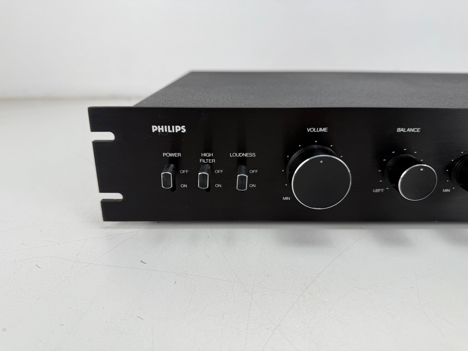 Philips 22AH270 stereo voorversterker - Zwarte tulp