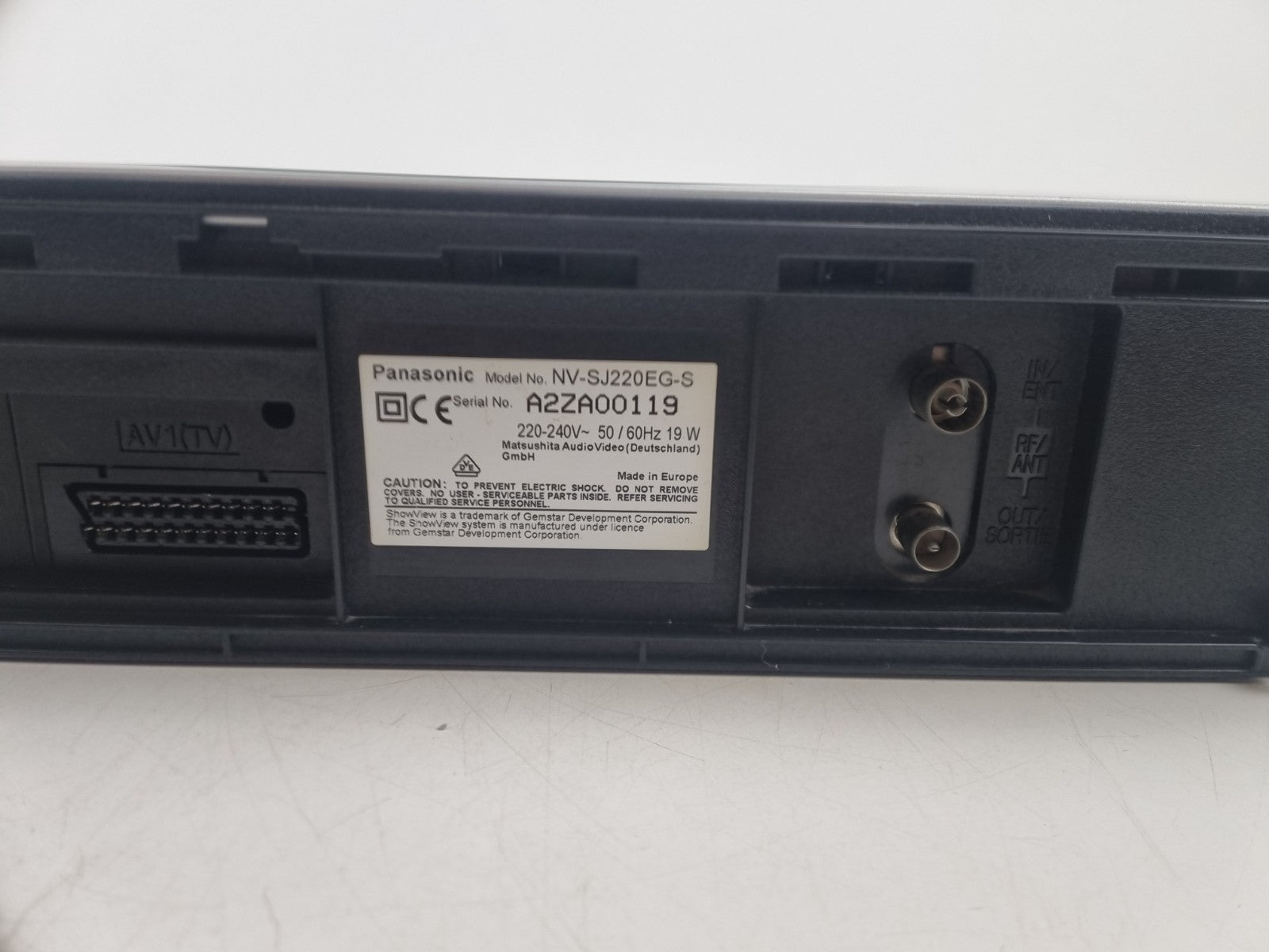 Panasonic NV-SJ220  Super Drive VHS Player With Remote