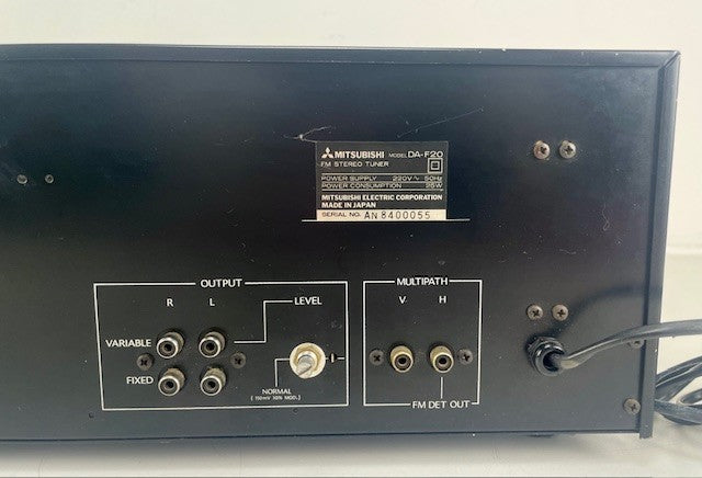 Mitsubishi DA-F20 Quartz PLL Synthesizer FM Stereo Tuner