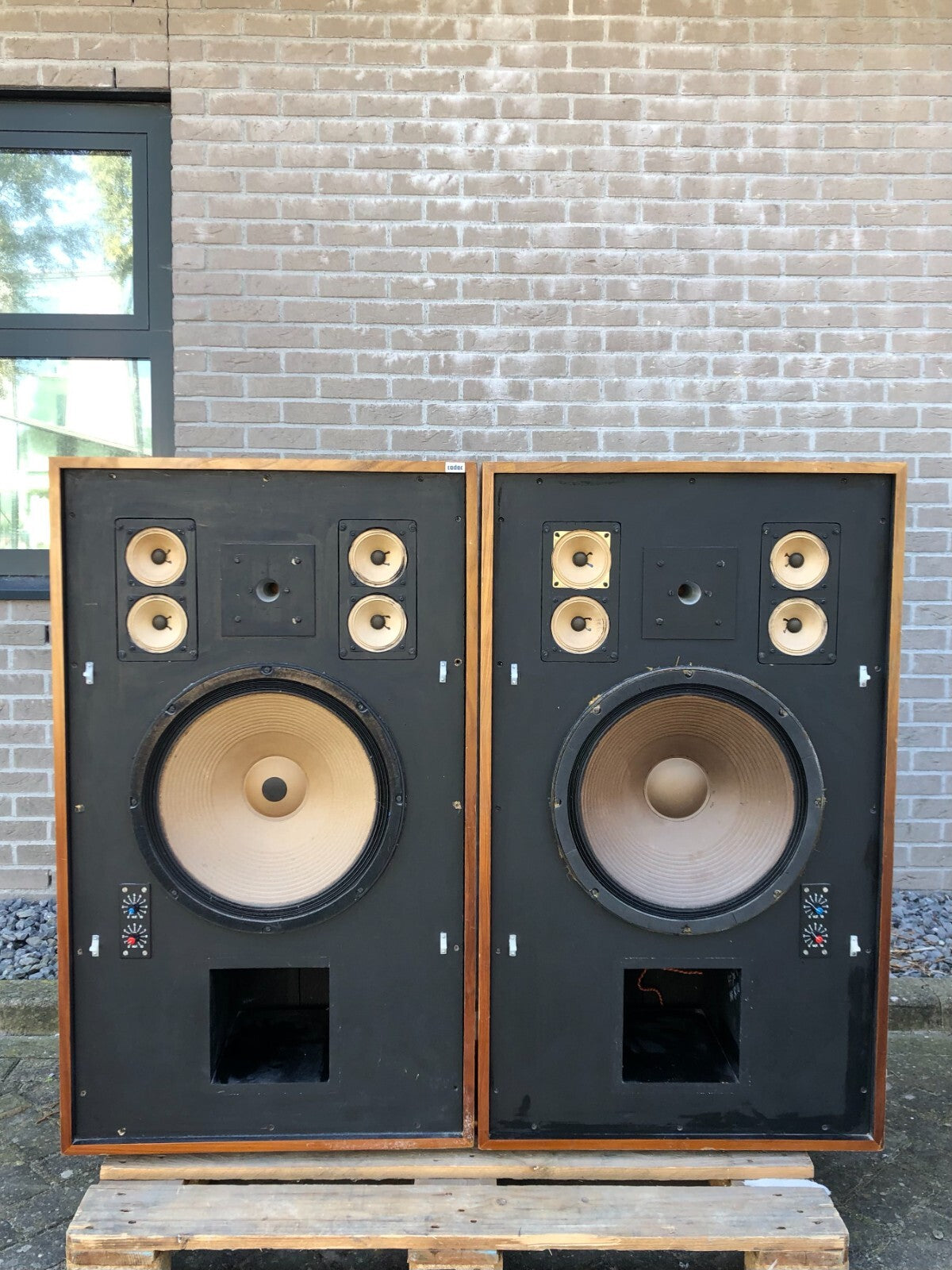 Cadac Custom Mastering Speakers set