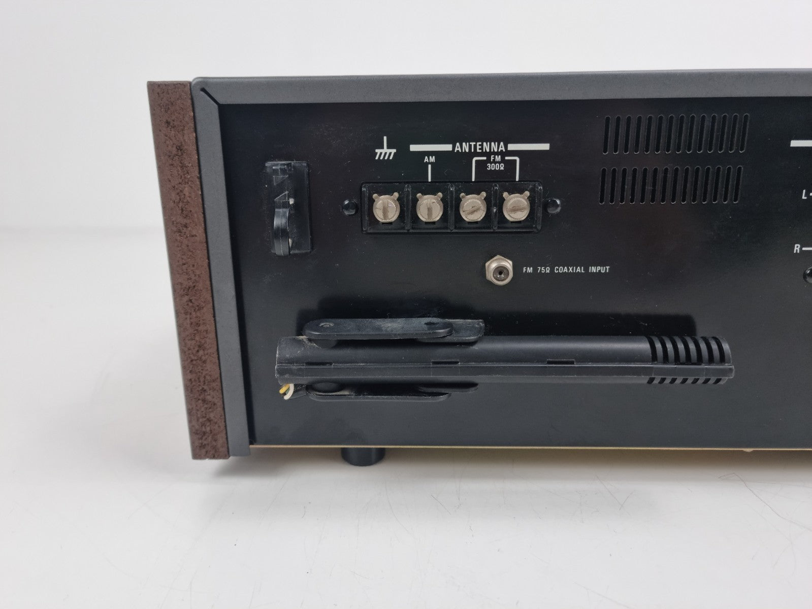 Sony ST 3950 FM Stereo / FM-AM Tuner